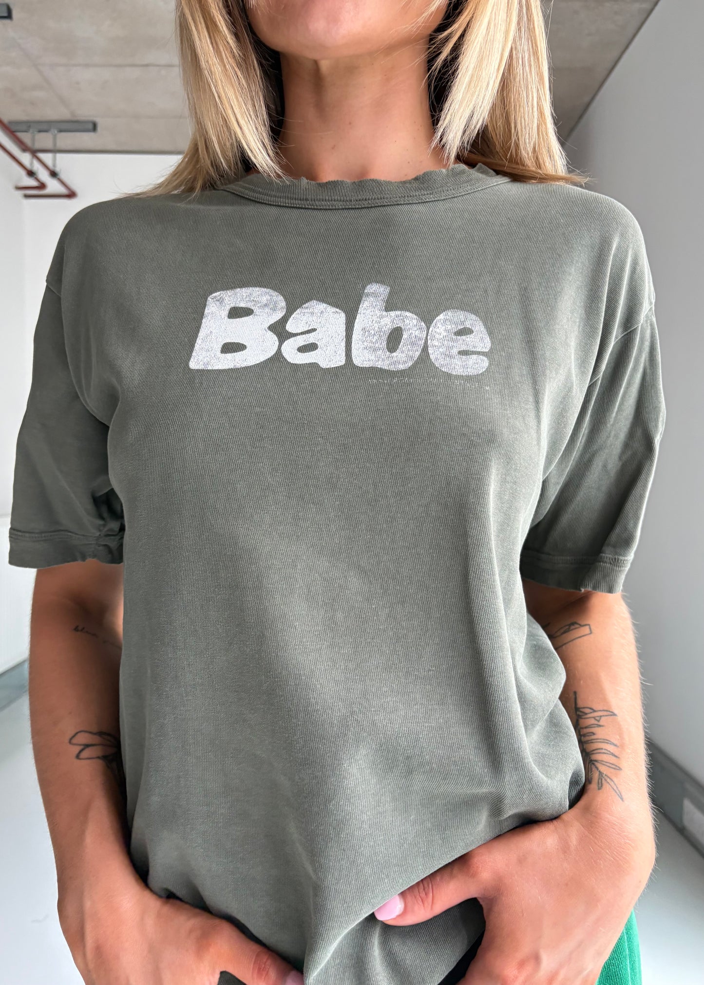 Babe tee