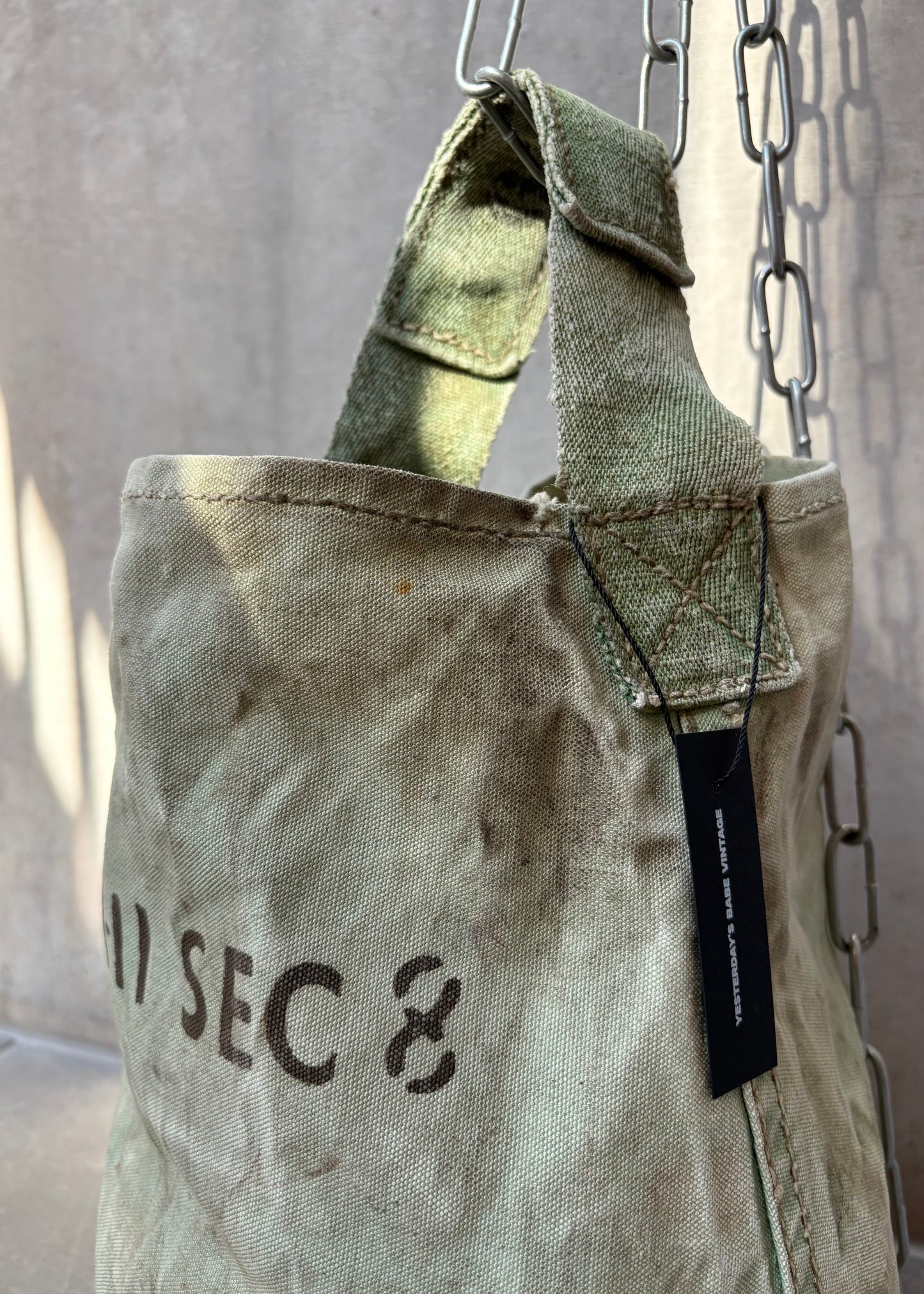 1940S CANVAS BUCKET BAG