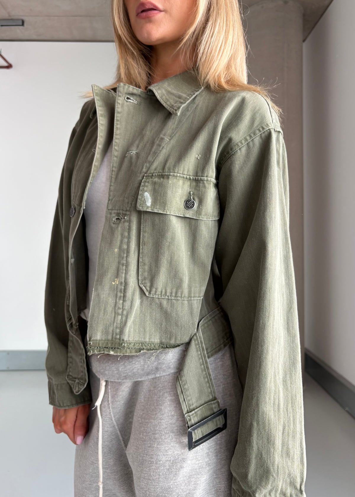 13 star cropped jacket