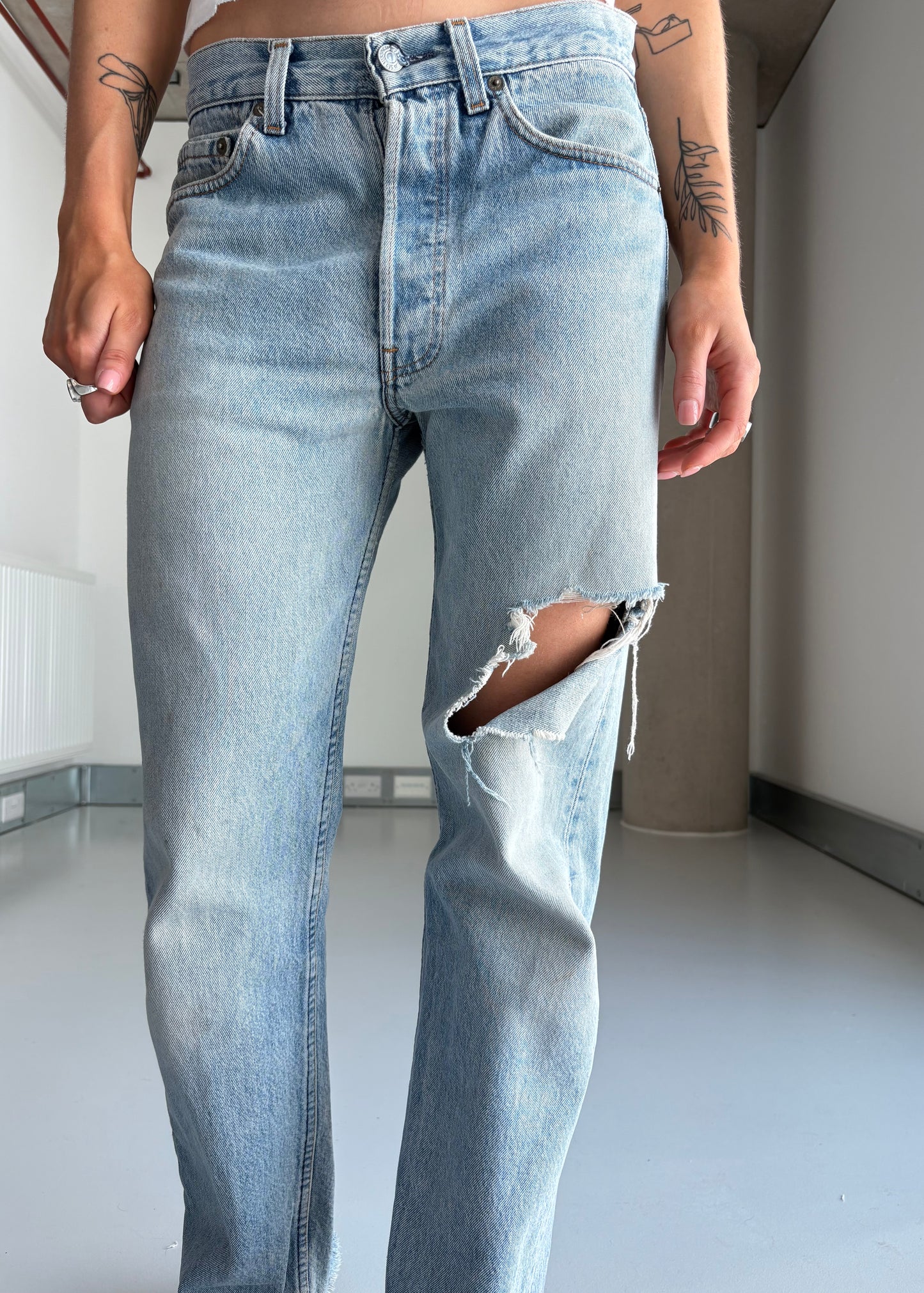 80S RIPPED LEVIS