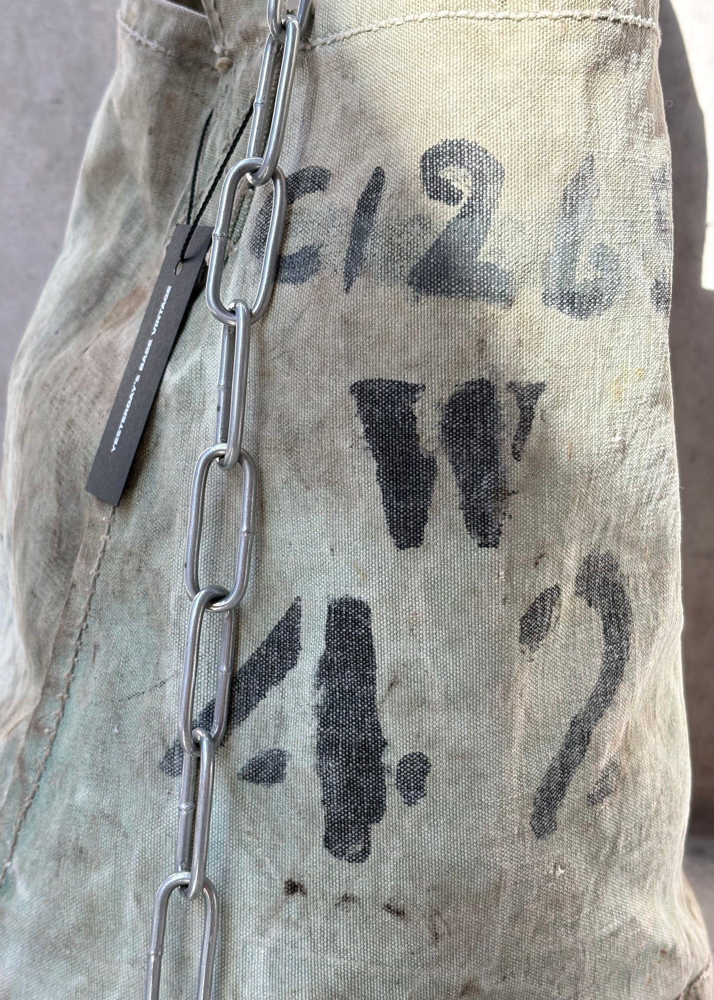 1942 CANVAS BUCKET BAG