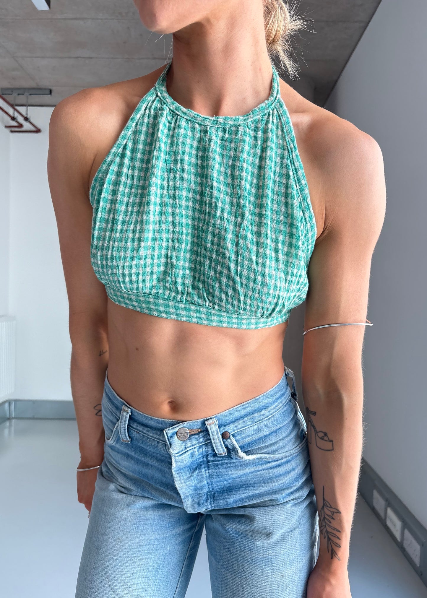 70S GREEN CHEESECLOTH HALTER TOP