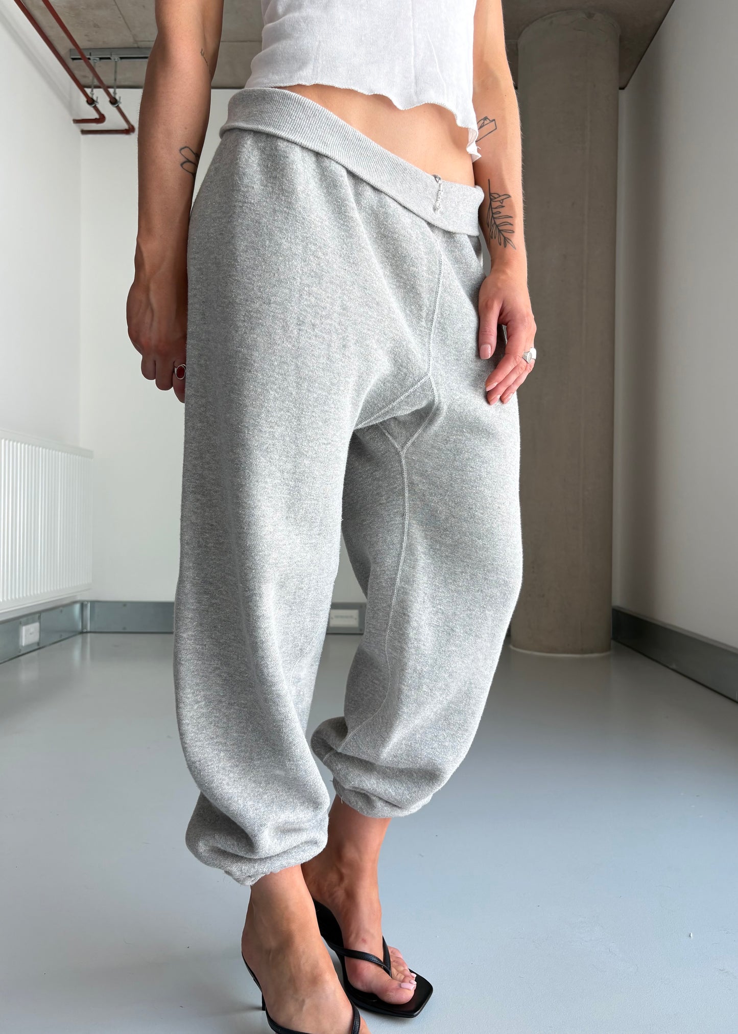 60S GREY SWEATPANTS