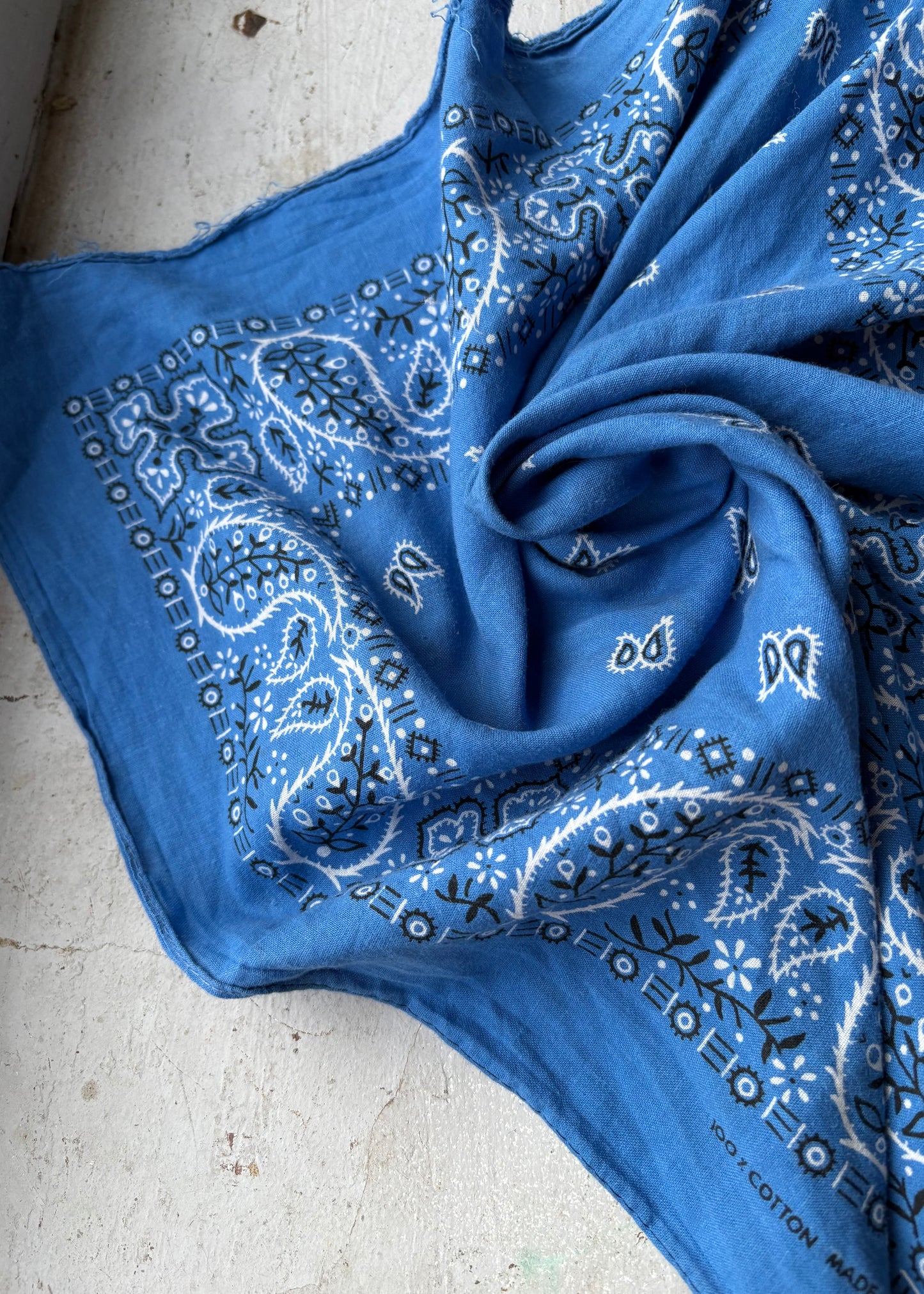 70s worn out bandana