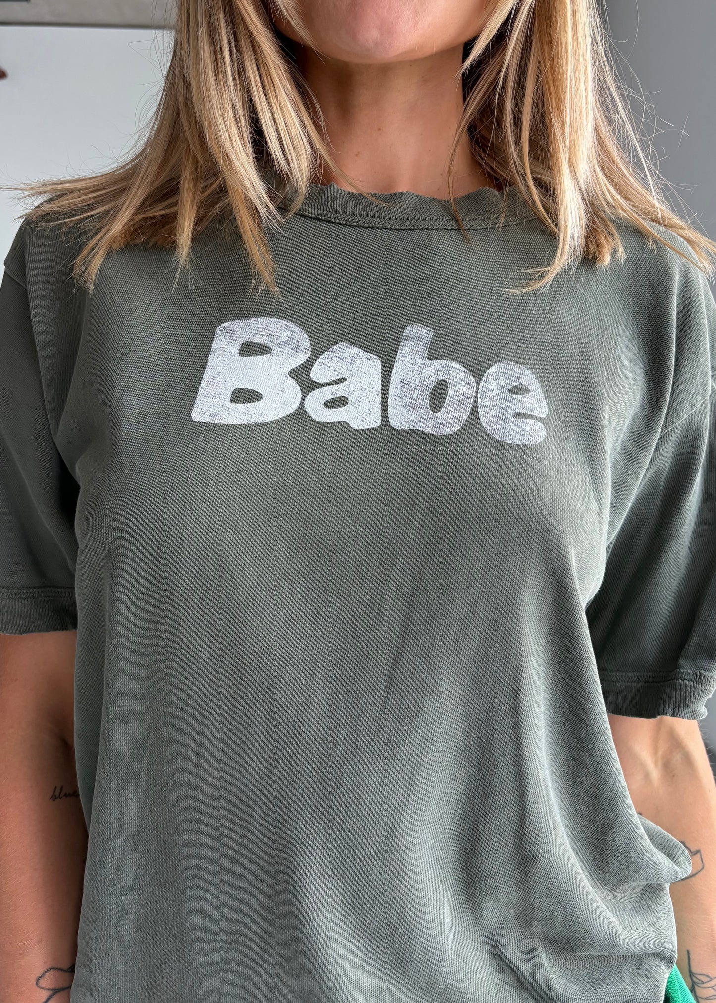 Babe tee