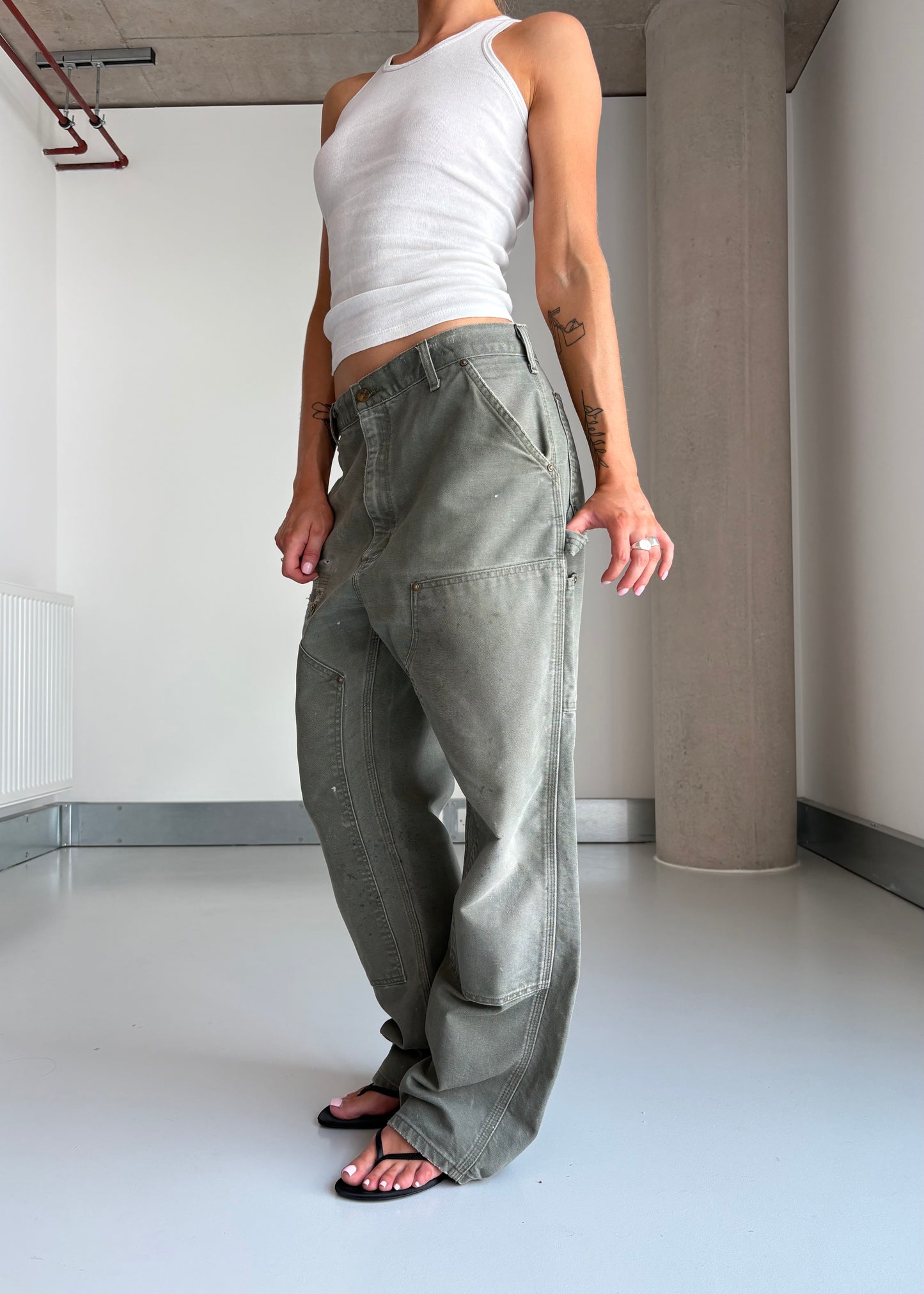 KHAKI CARHARTTS