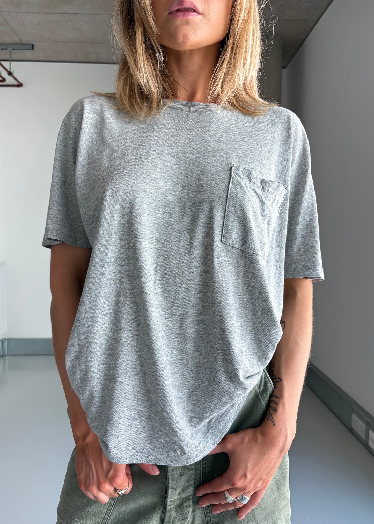 PERFECT GREY TEE