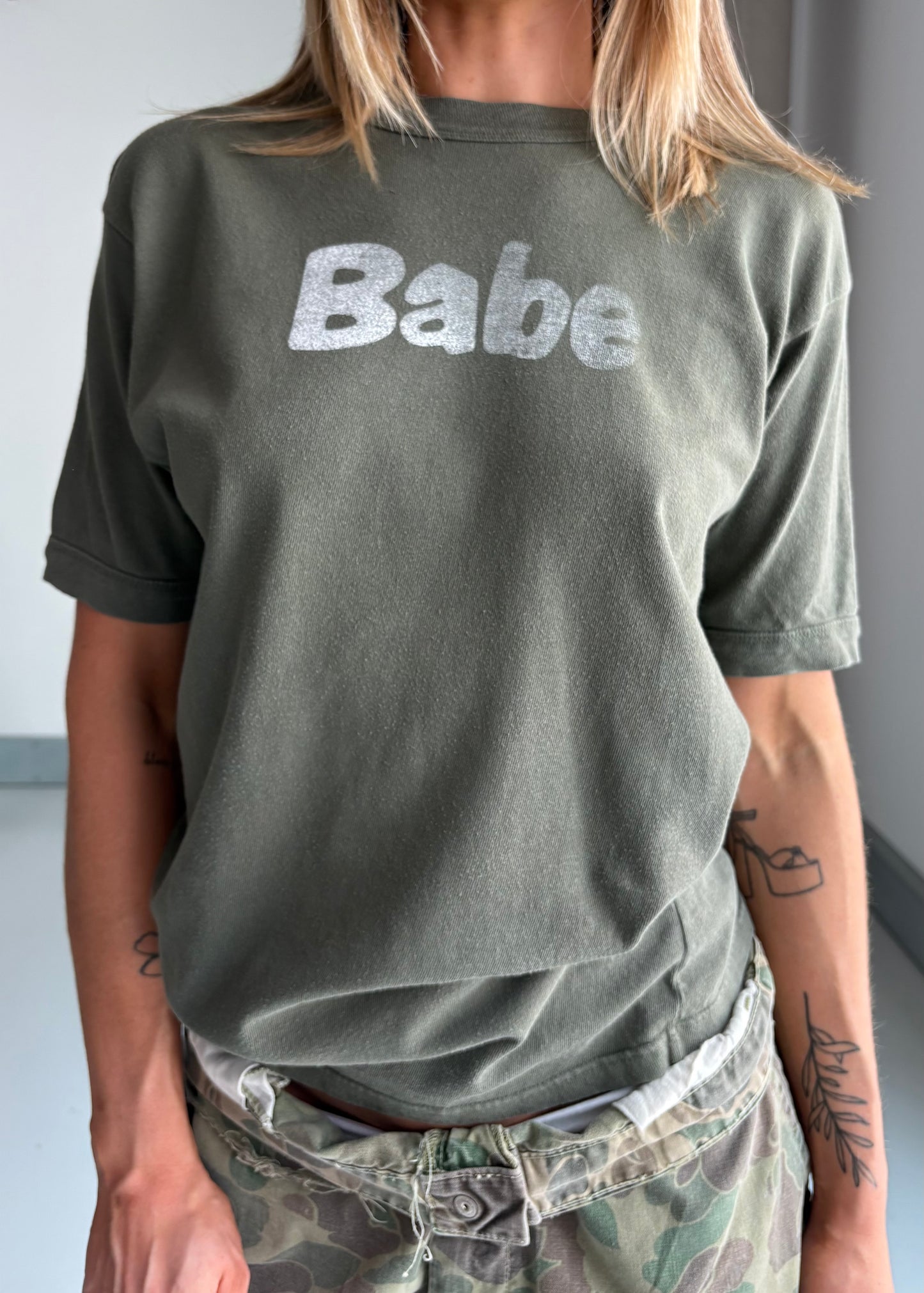 Babe tee