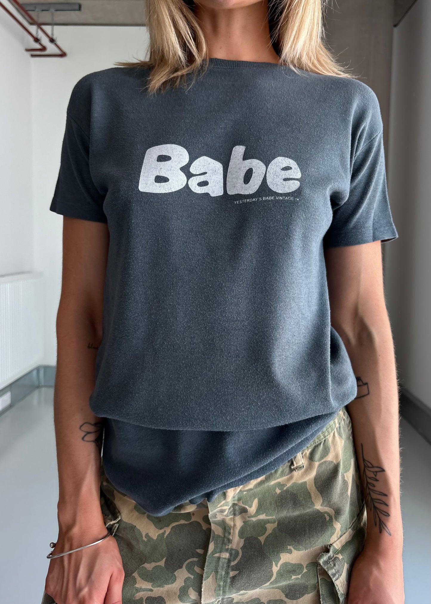 BABE TEE