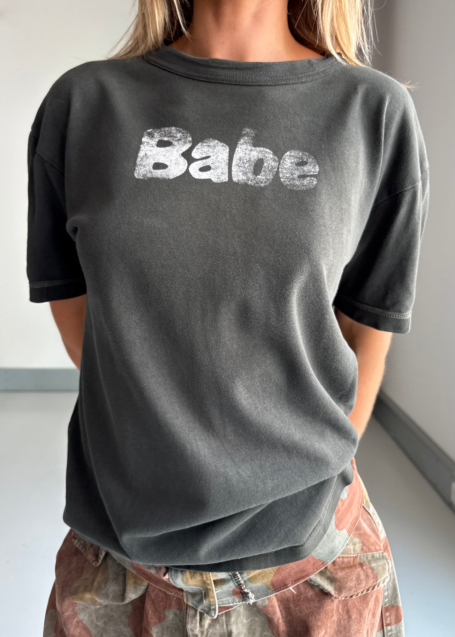 Babe tee