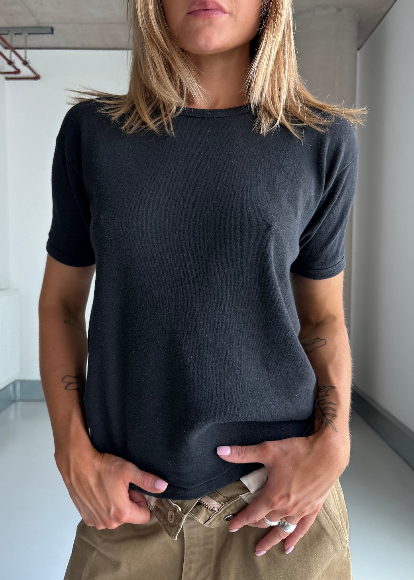 70S BLACK TEE