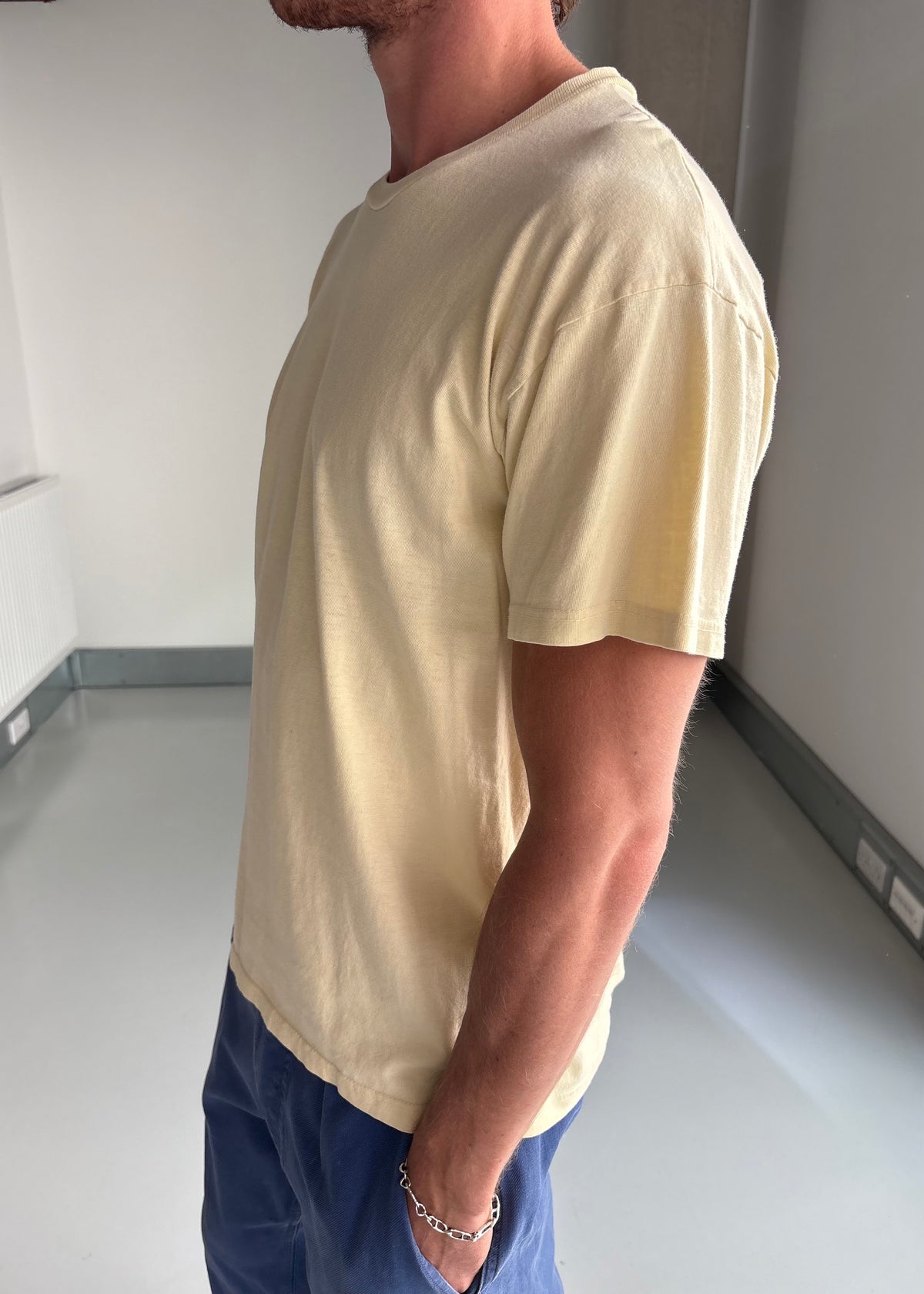 70S PALE YELLOW TEE