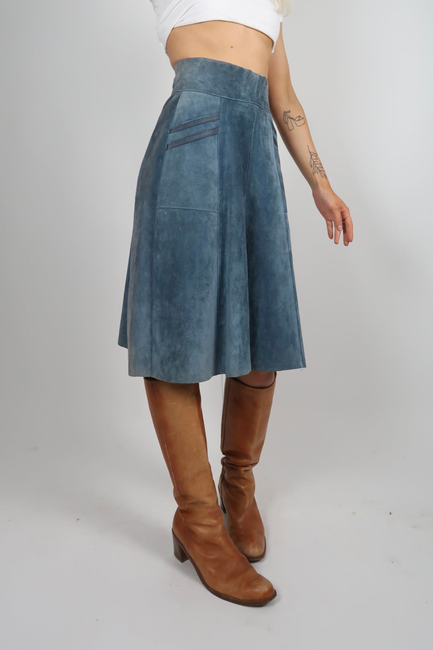 1970s BLUE SUEDE MIDI SKIRT