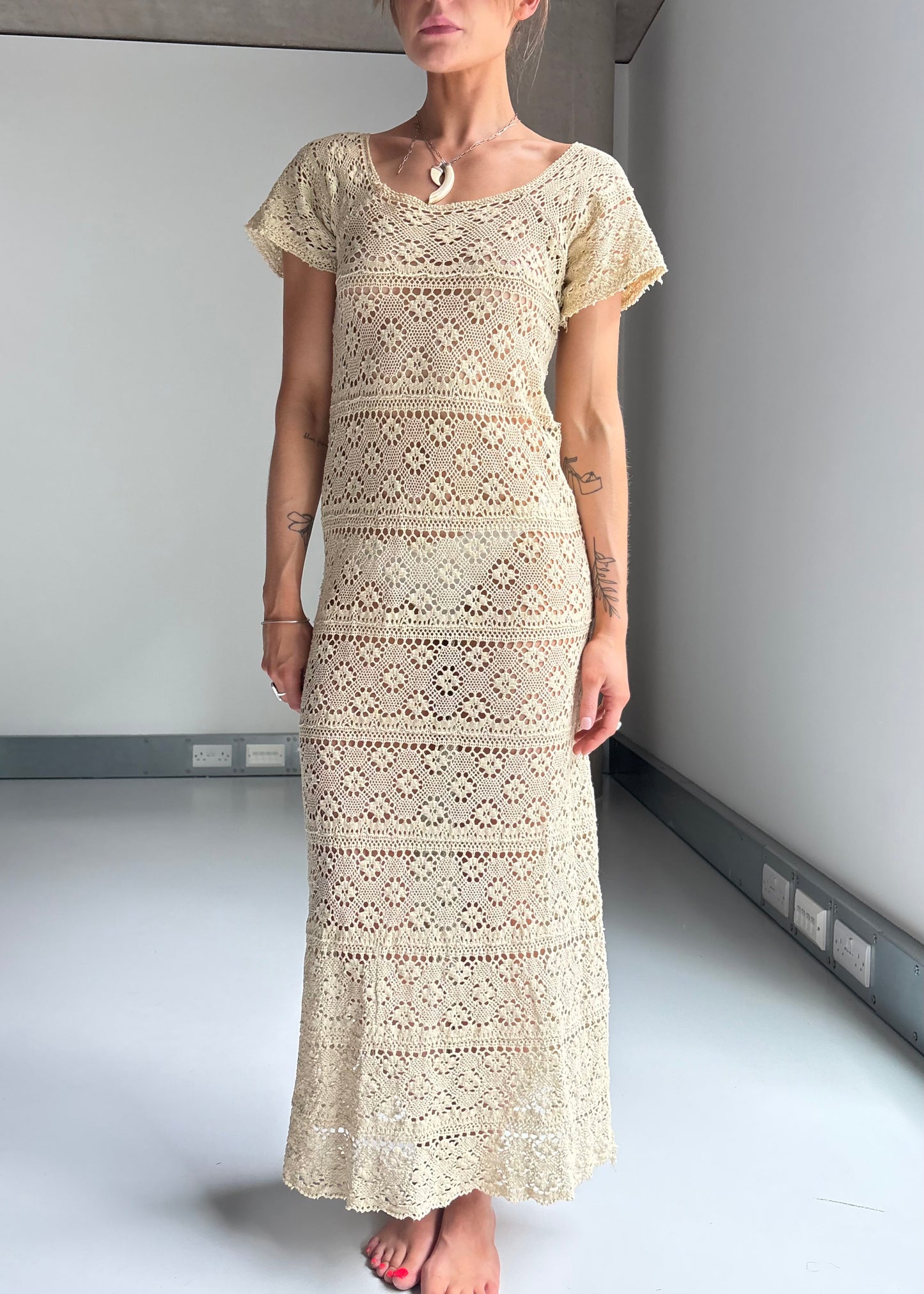 1960s crochet dress