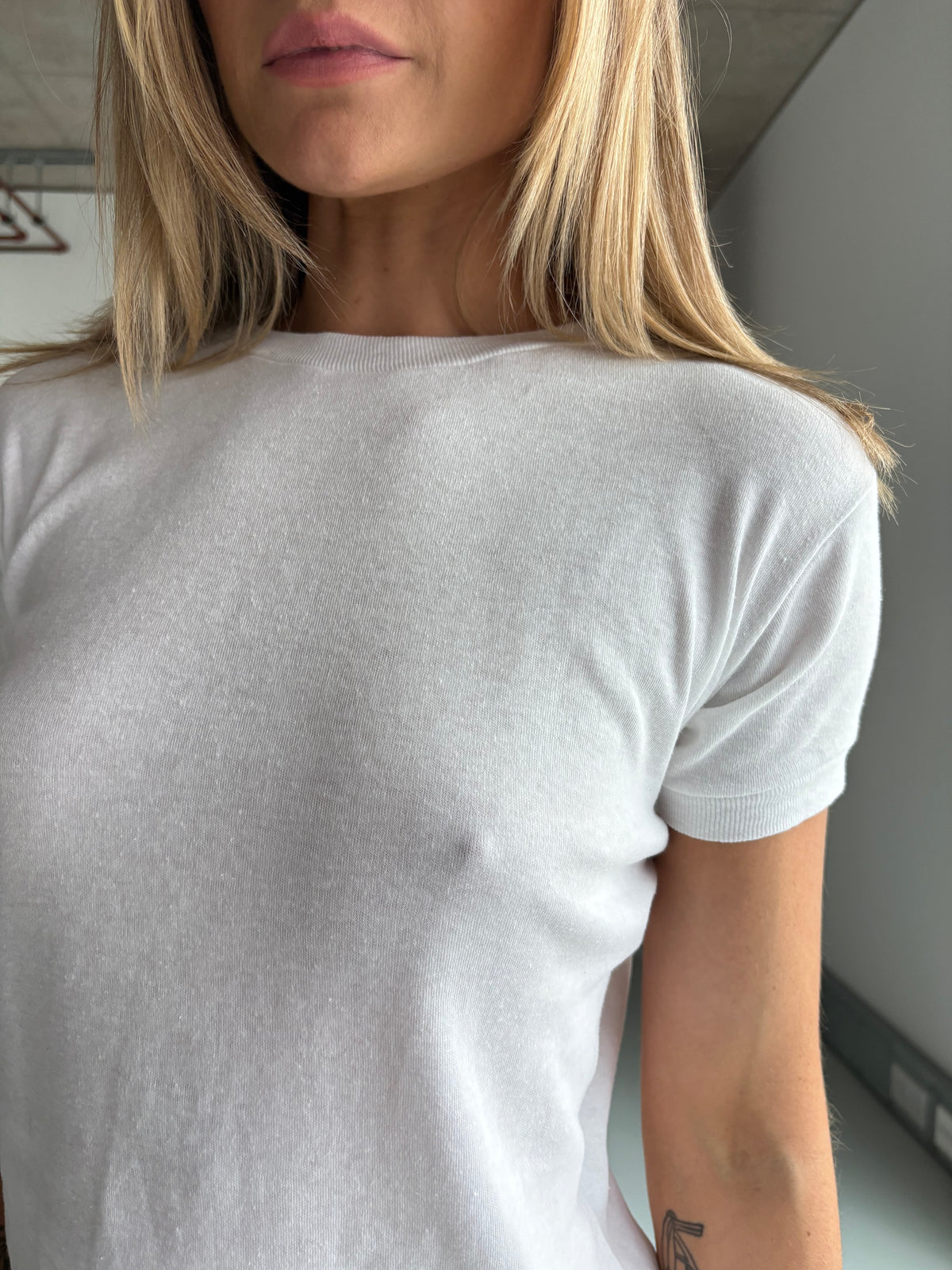 60s white T-shirt