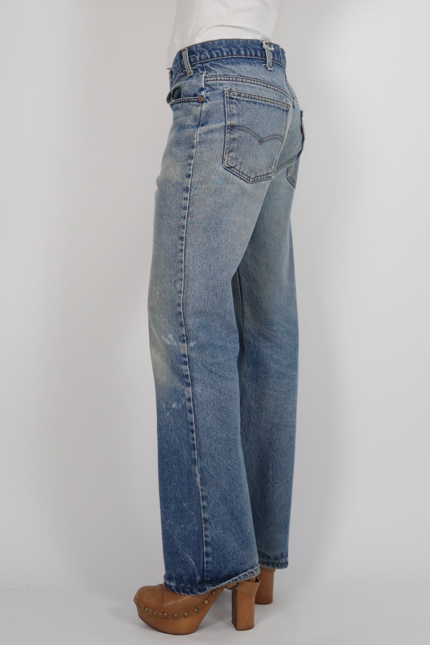 Orange tab Levi’s