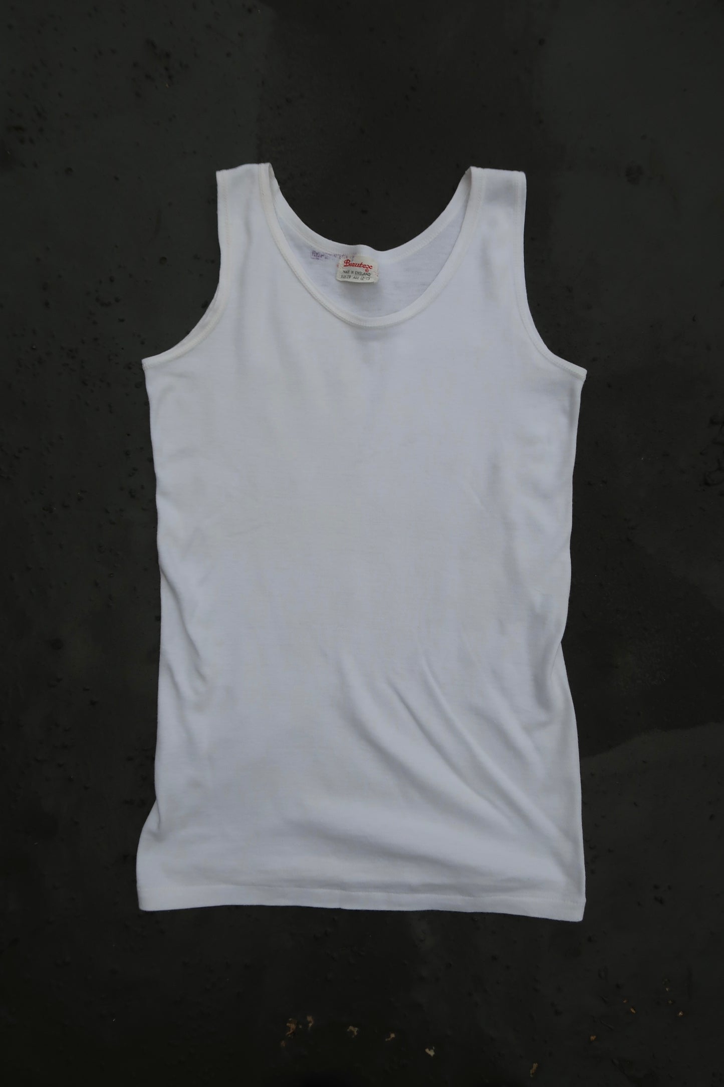 60s White tank