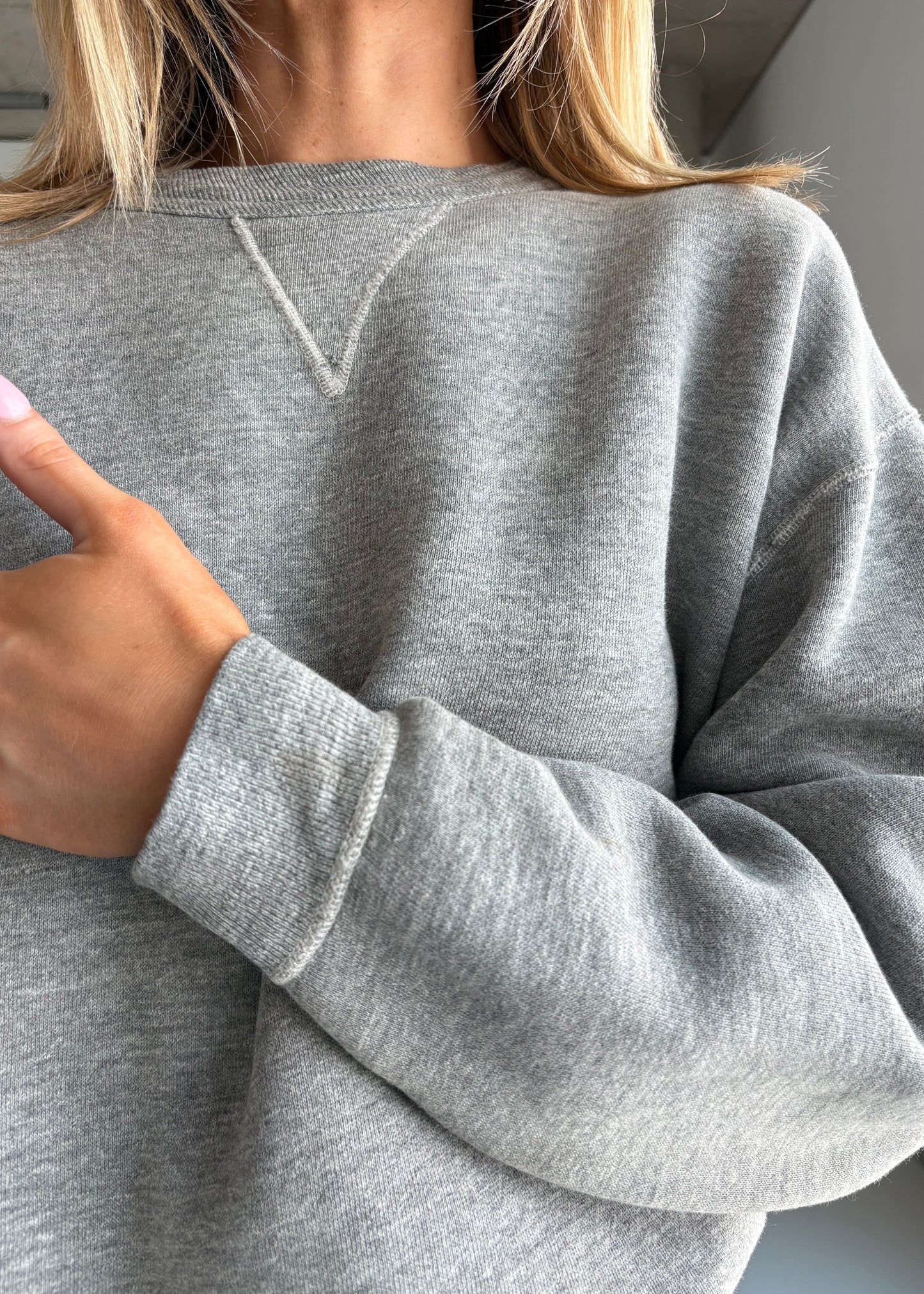 1950S GREY SWEATSHIRT