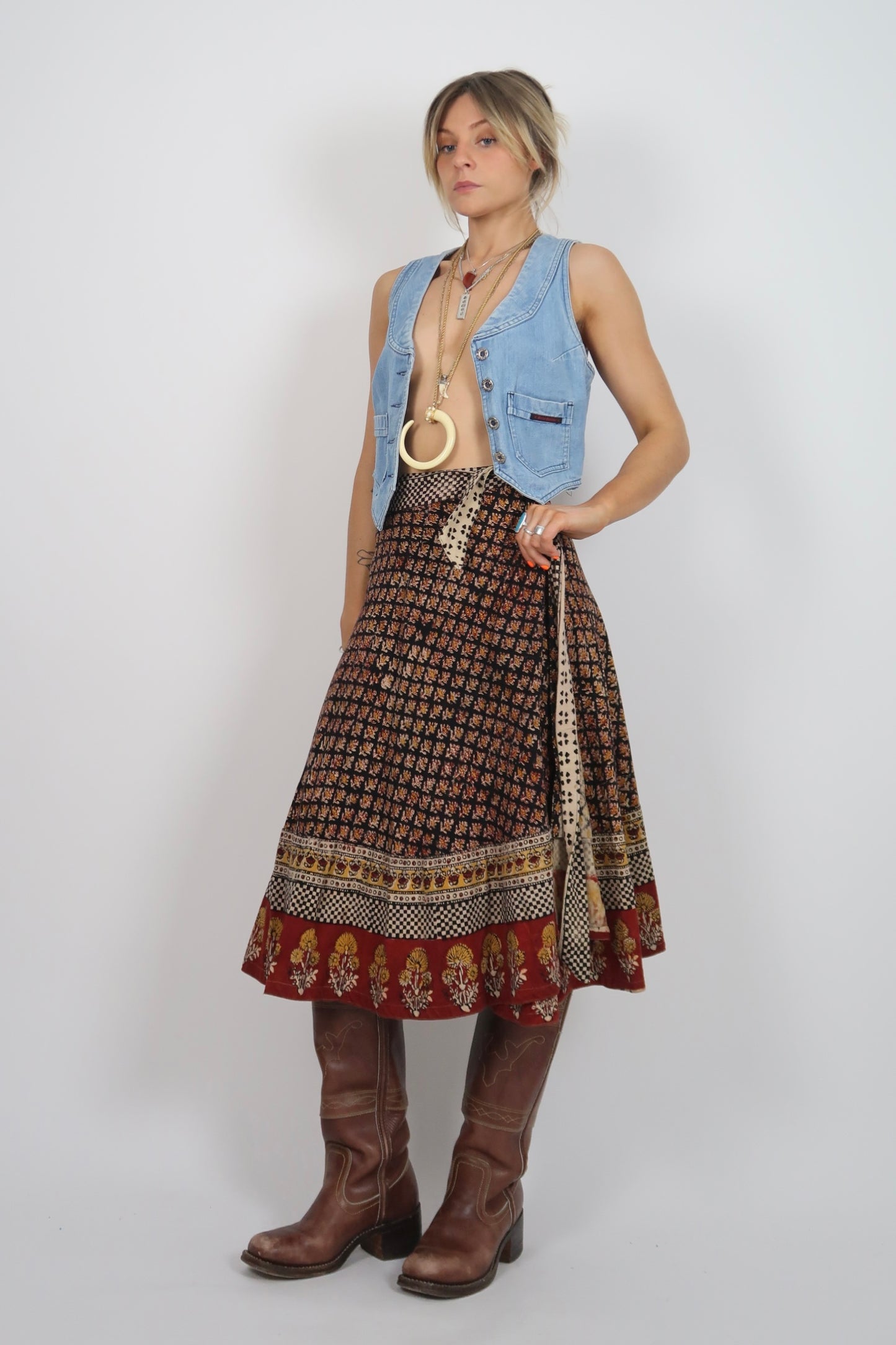 1970s Oasis trading skirt
