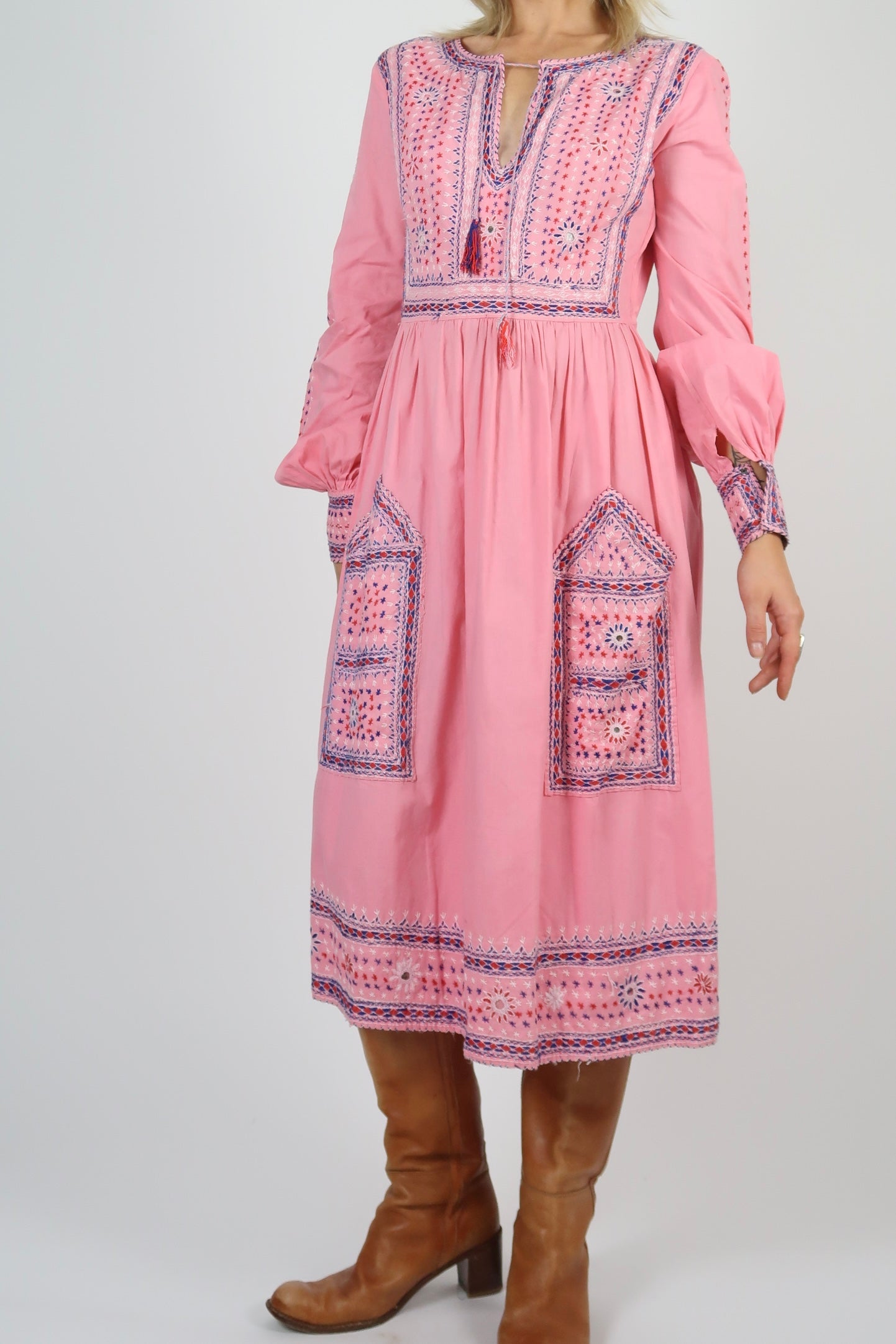 1960s embroidered midi dress