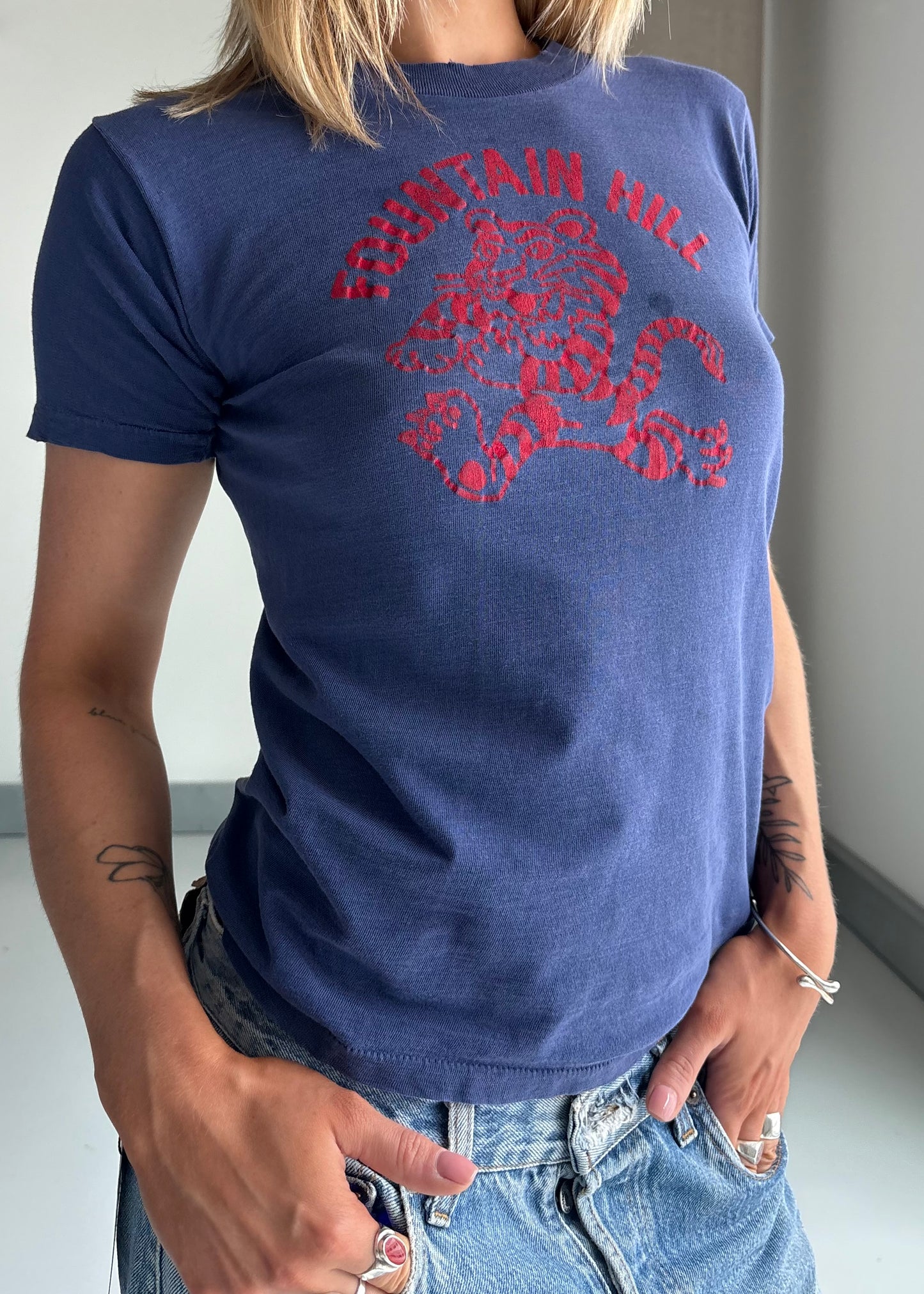 60S FOUNTAIN HILL TEE