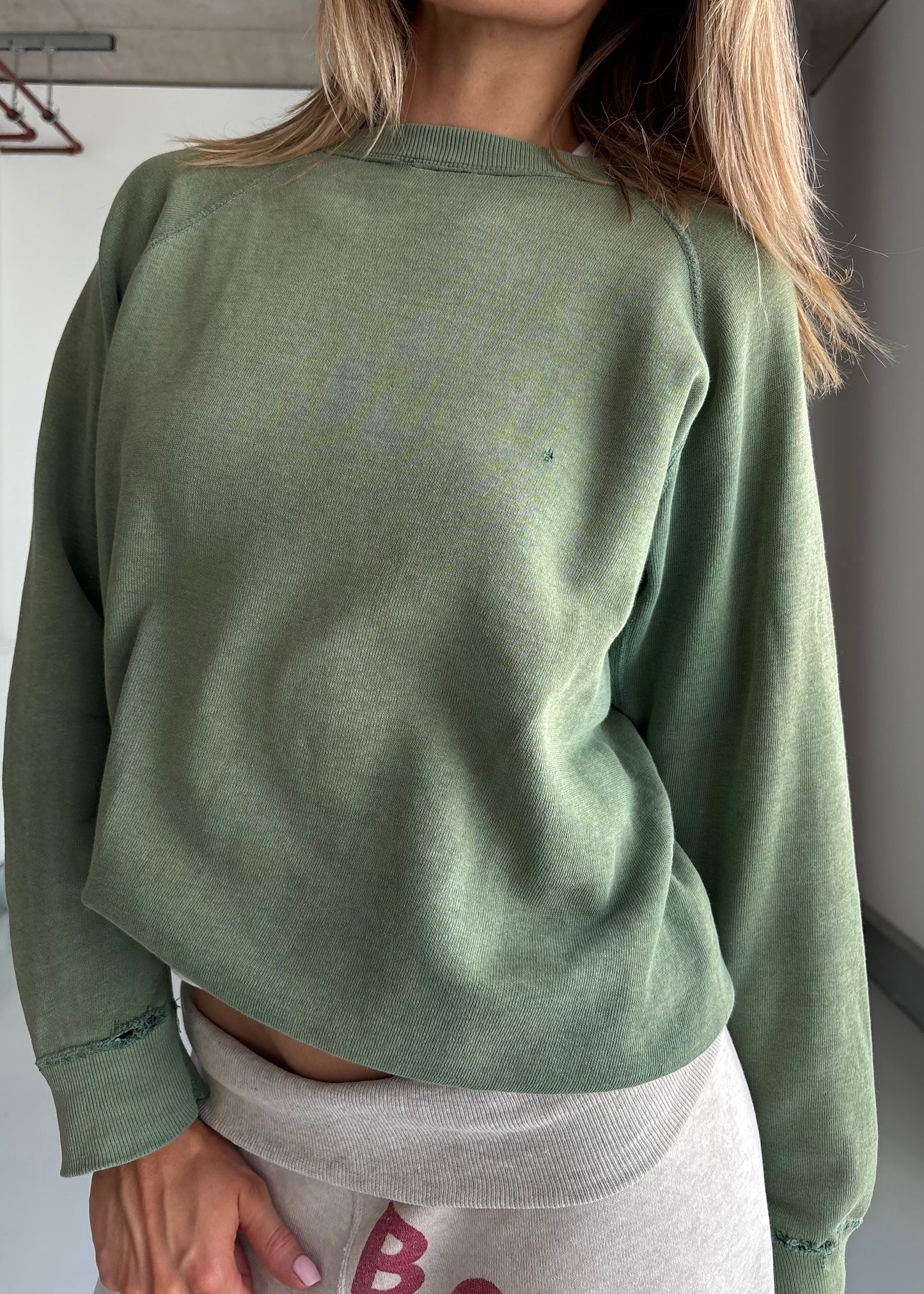 60S FADED GREEN SWEAT