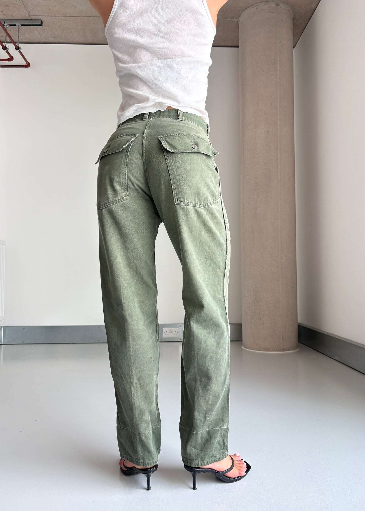 13 STAR PANTS