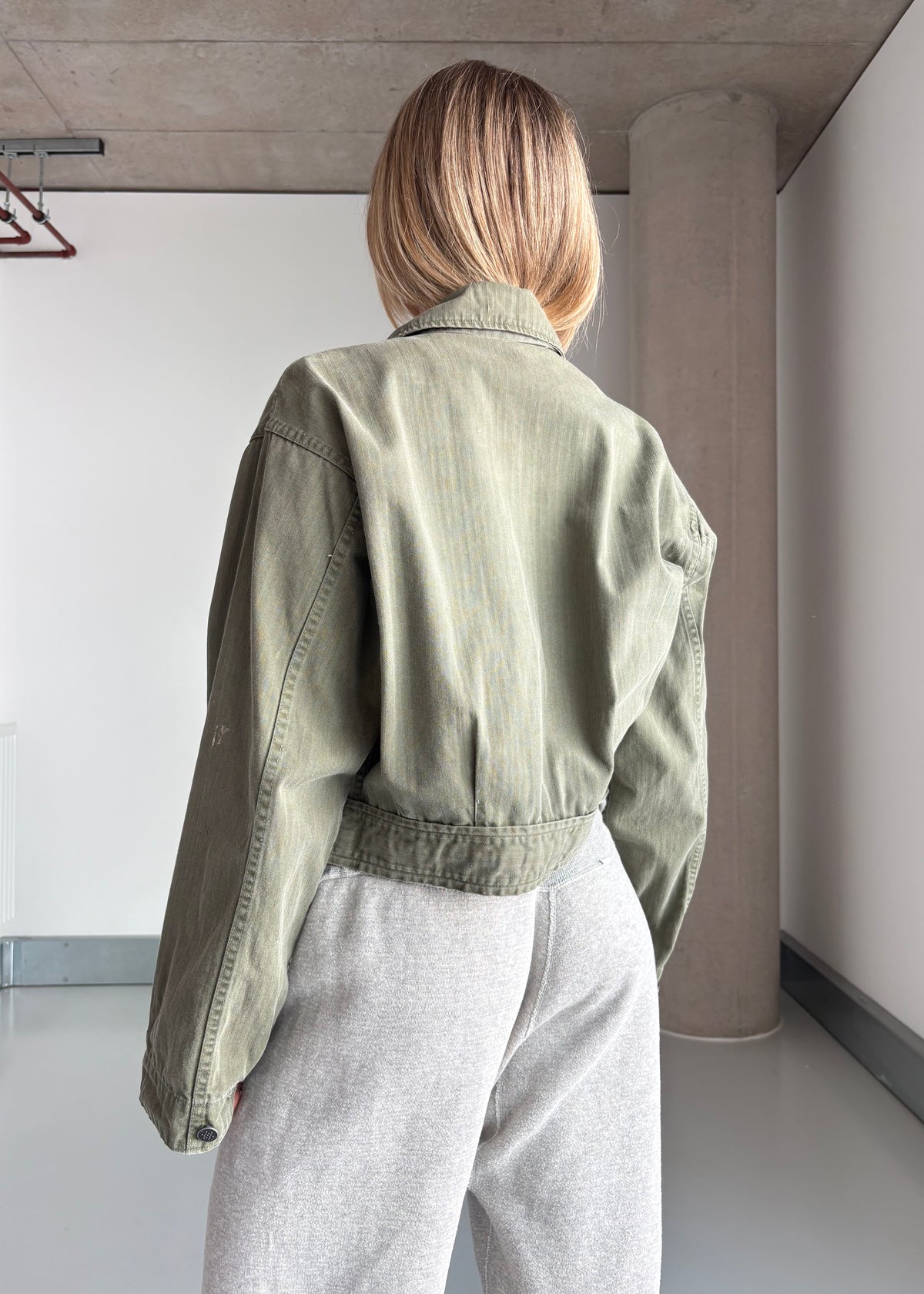 13 star cropped jacket