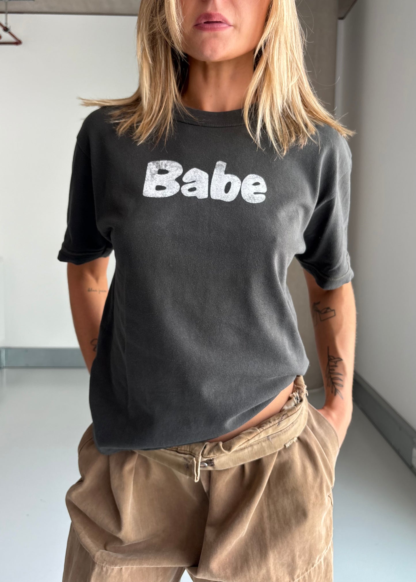 BABE TEE