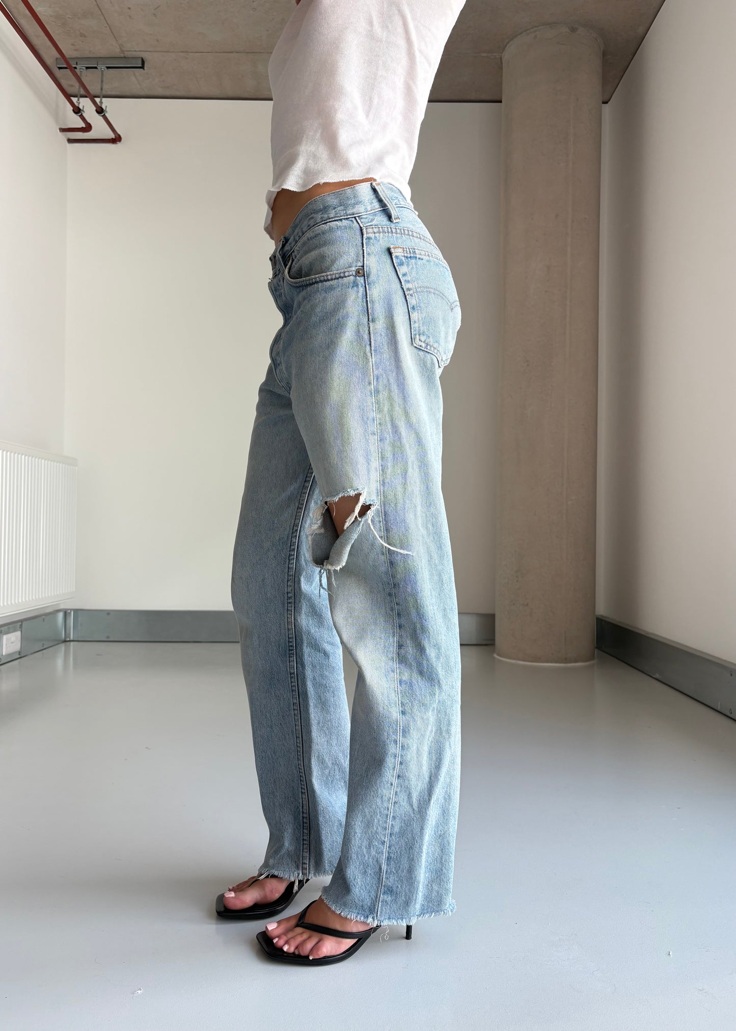 80S RIPPED LEVIS