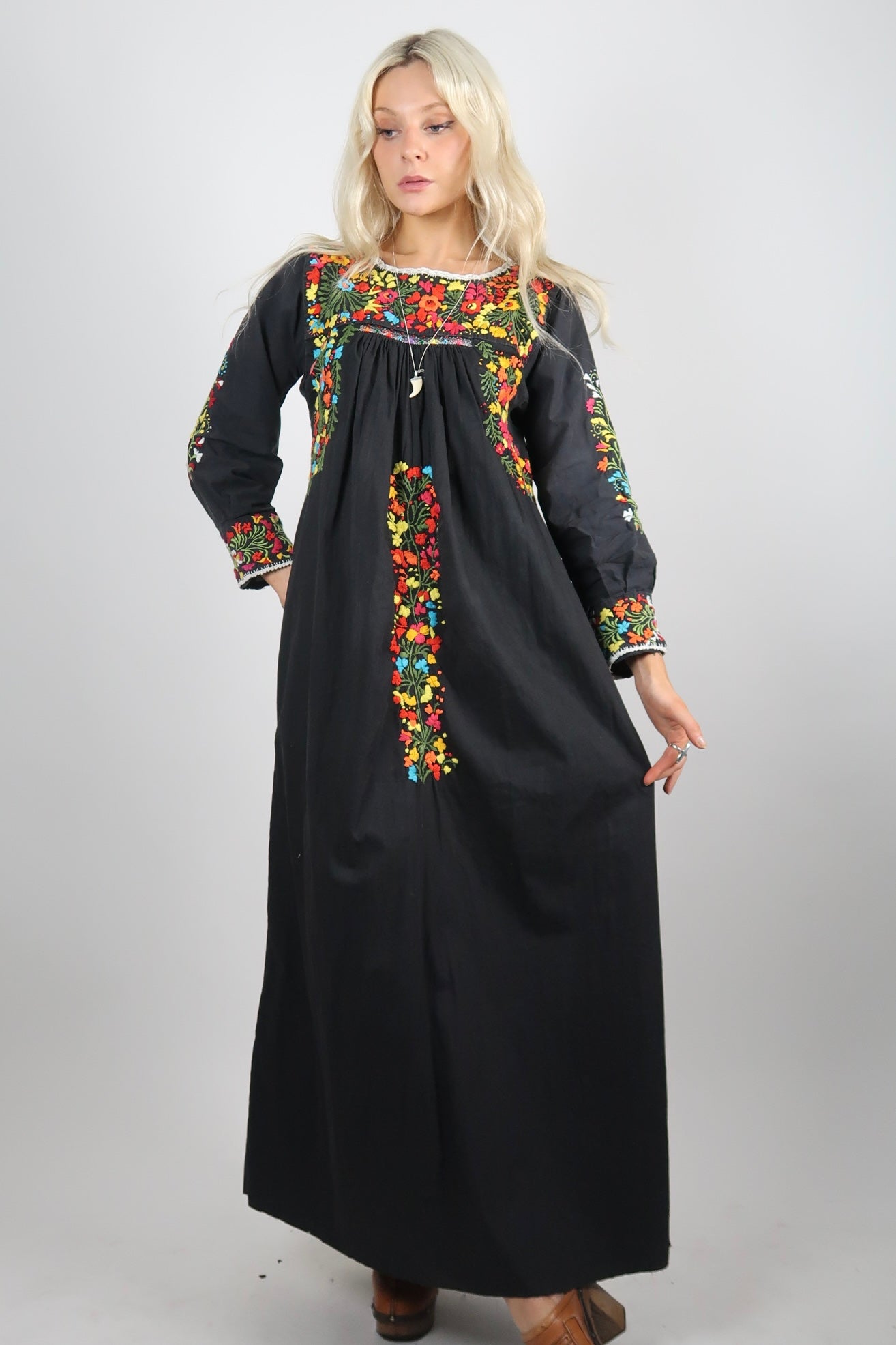 1970s Mexican embroidered dress