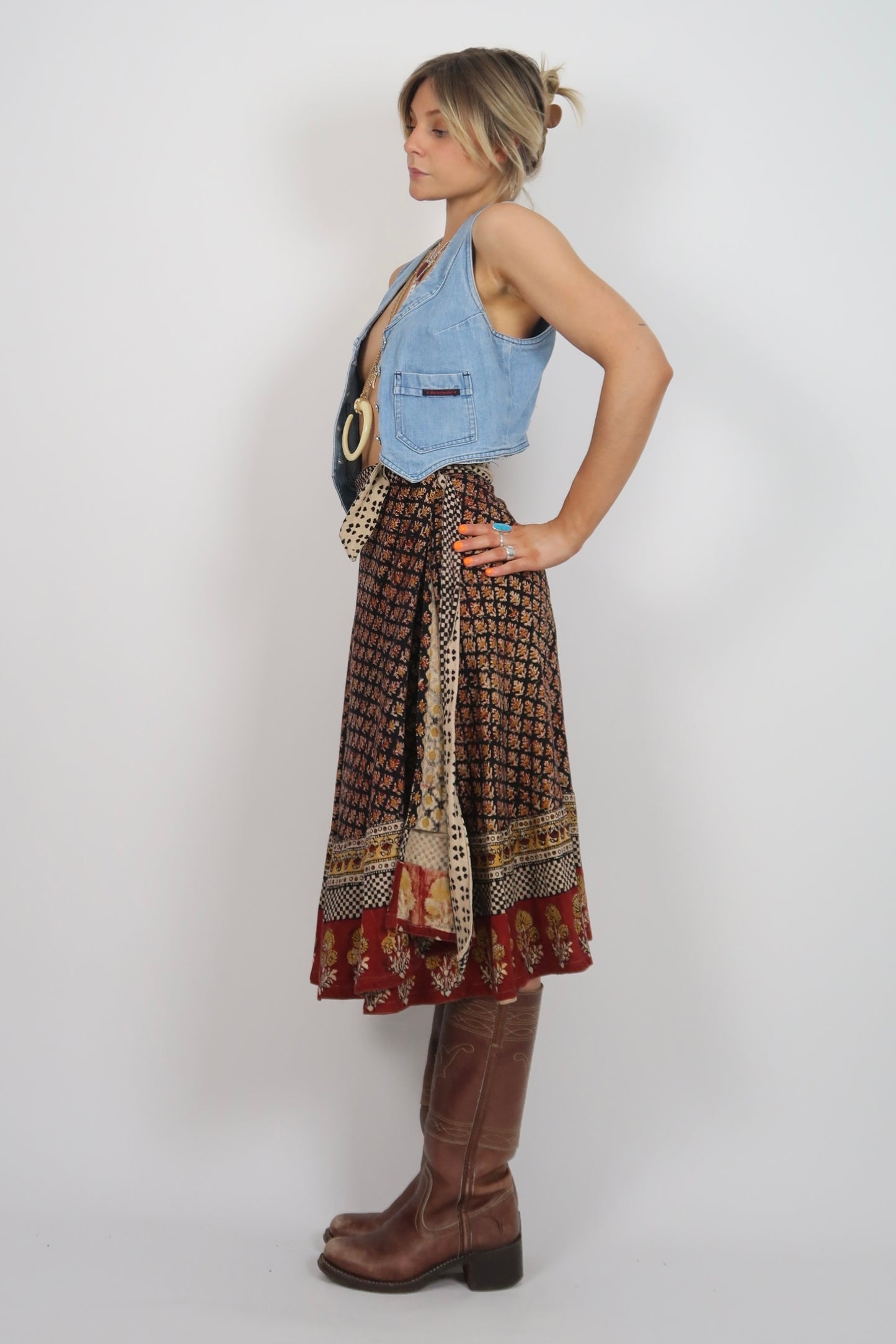 1970s Oasis trading skirt