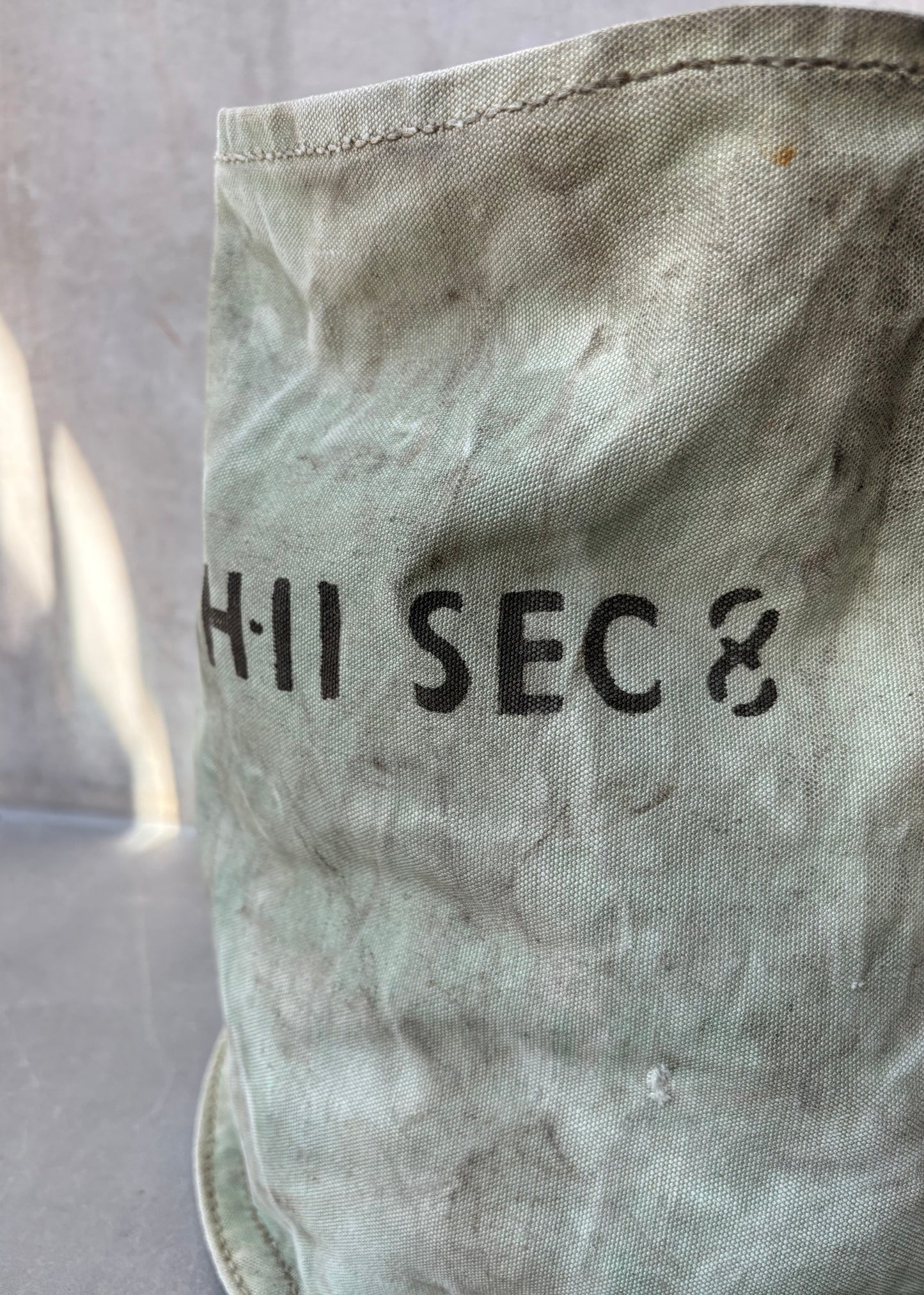 1940S CANVAS BUCKET BAG