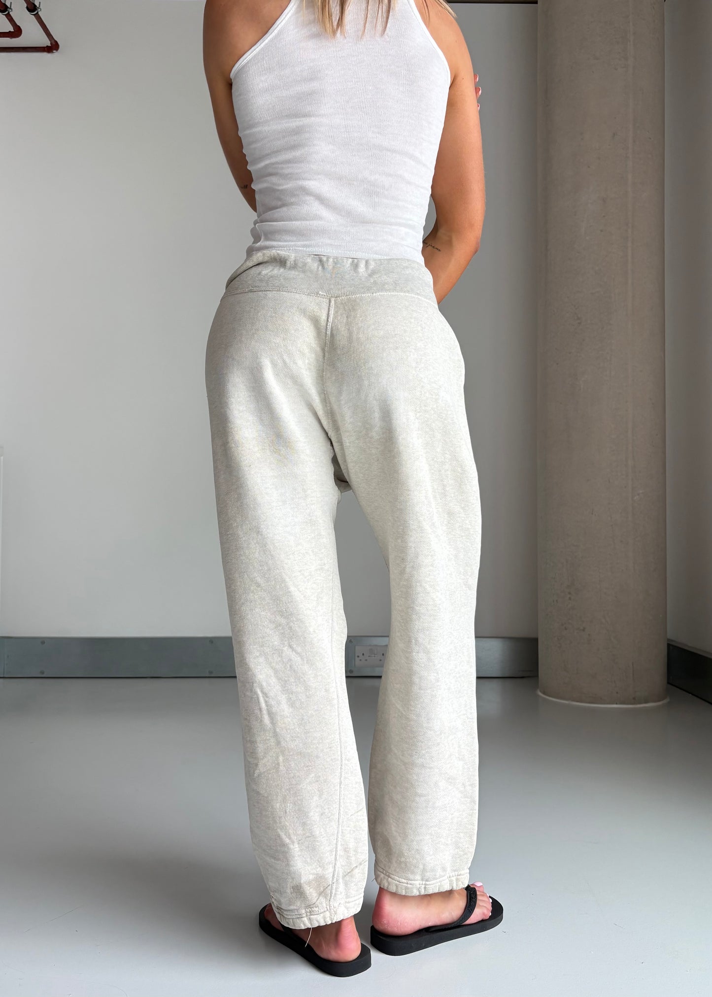late 50s 60s sweats