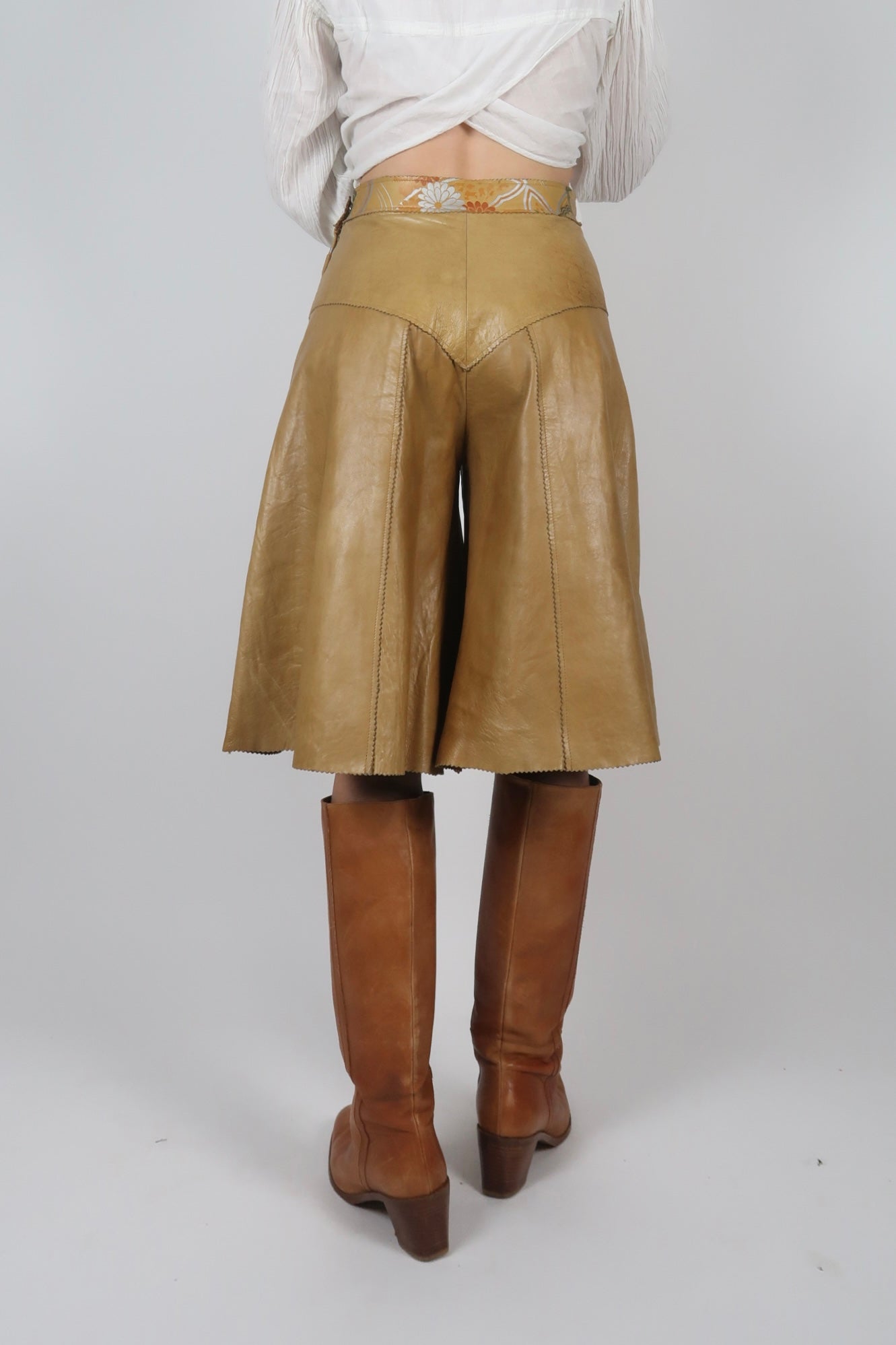 1970s LEATHER CULOTTES