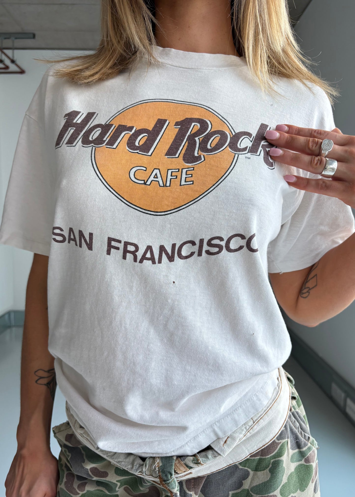 Hard rock tee
