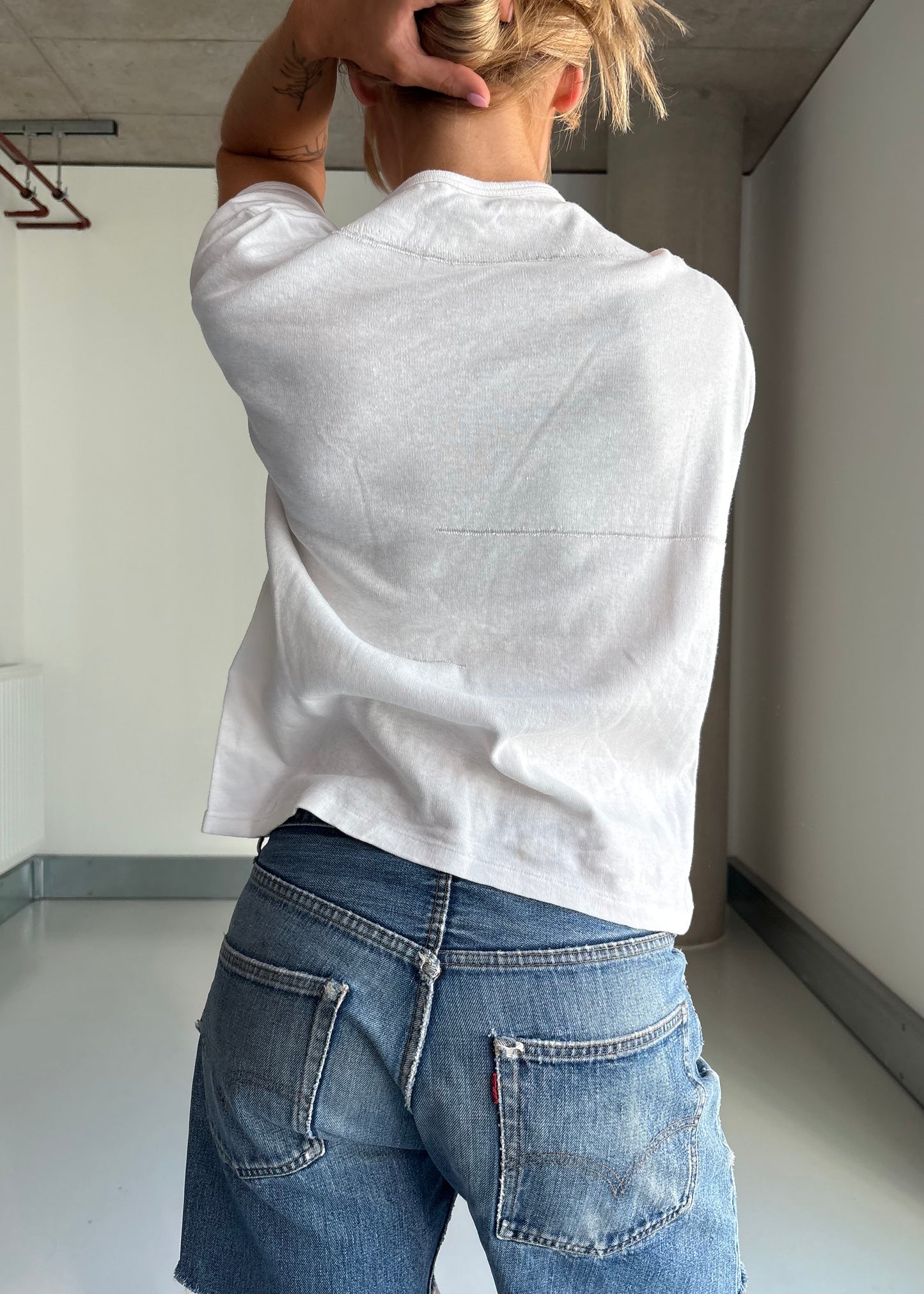 1960S WHITE TEE