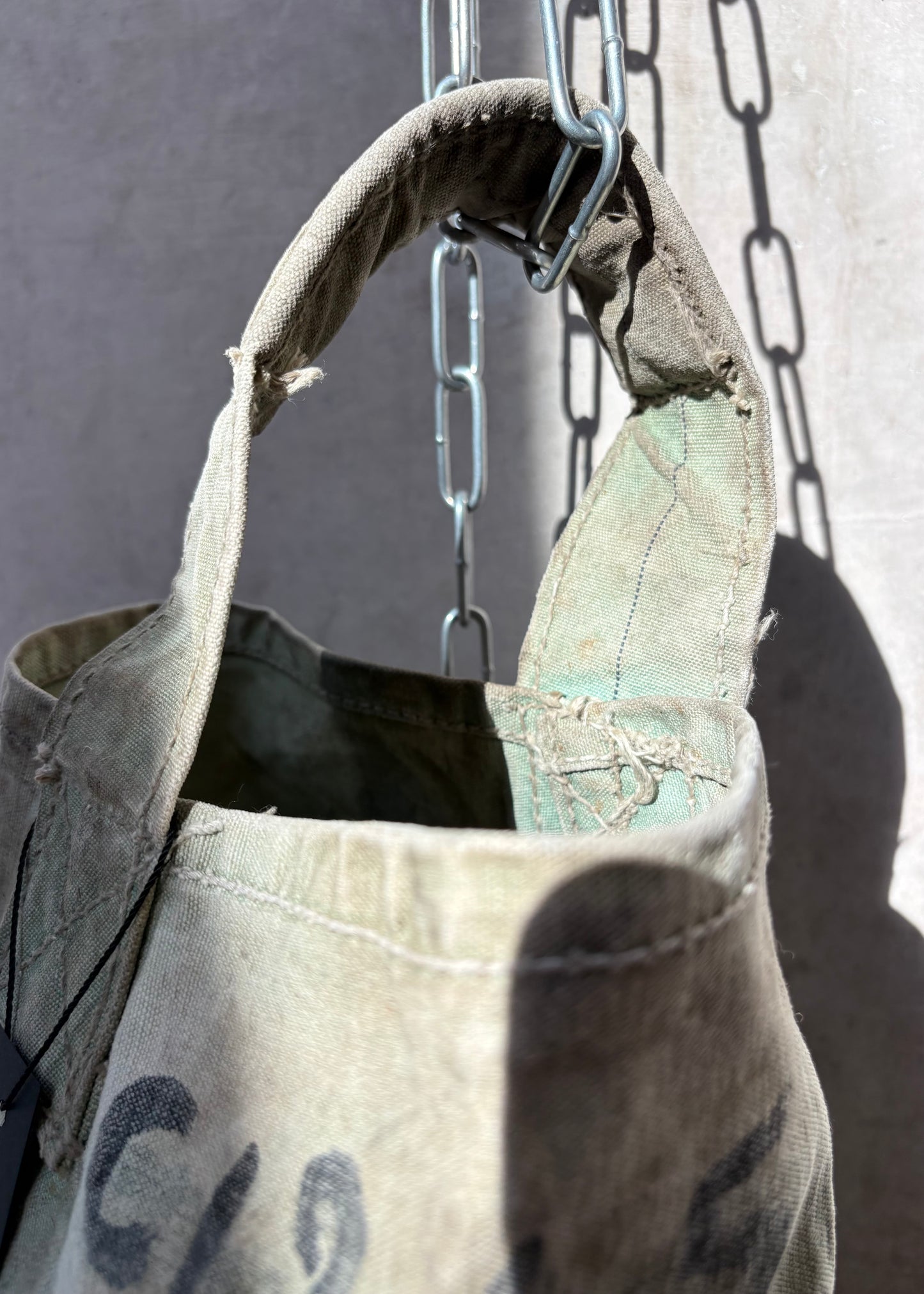 1942 CANVAS BUCKET BAG