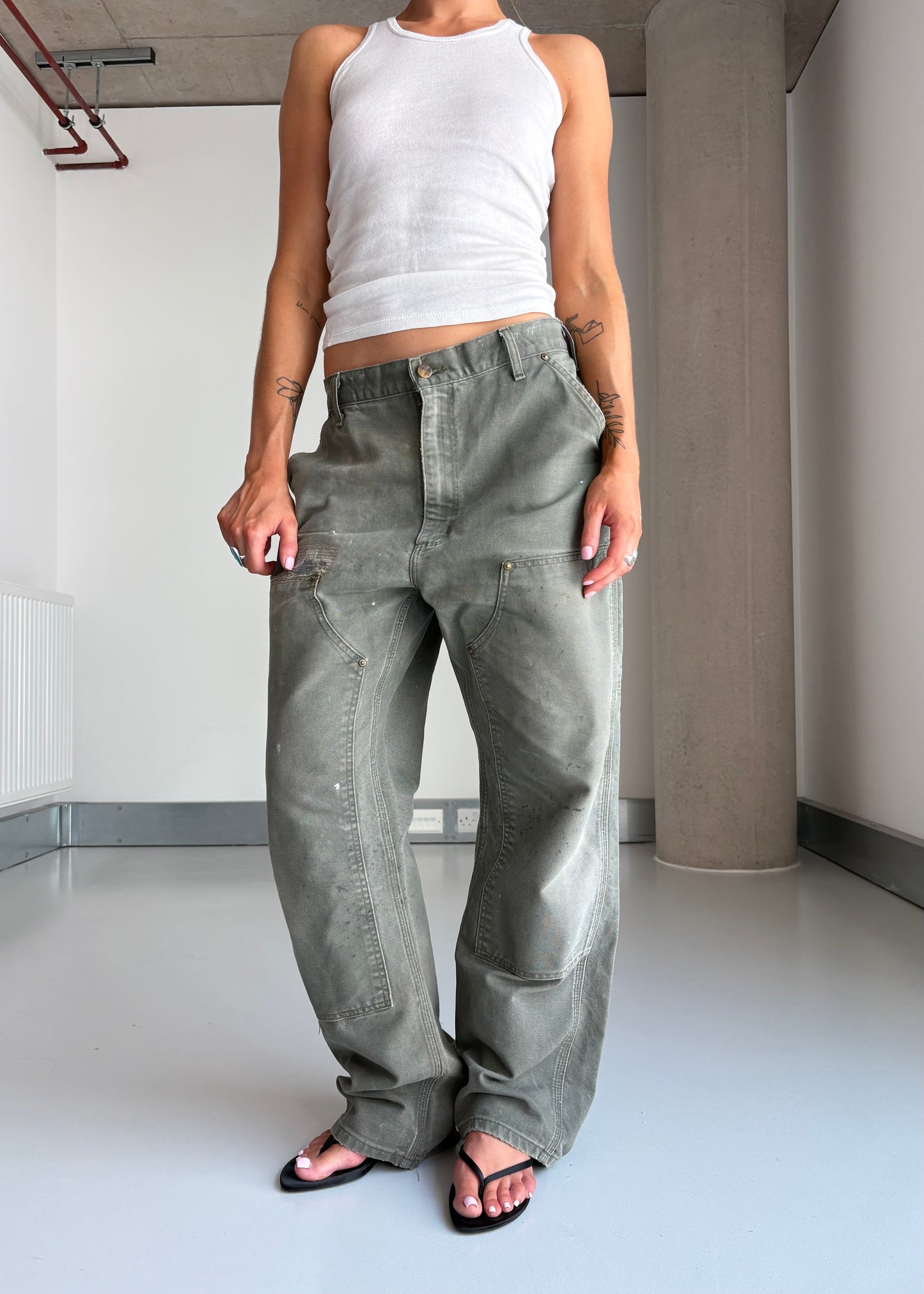 KHAKI CARHARTTS