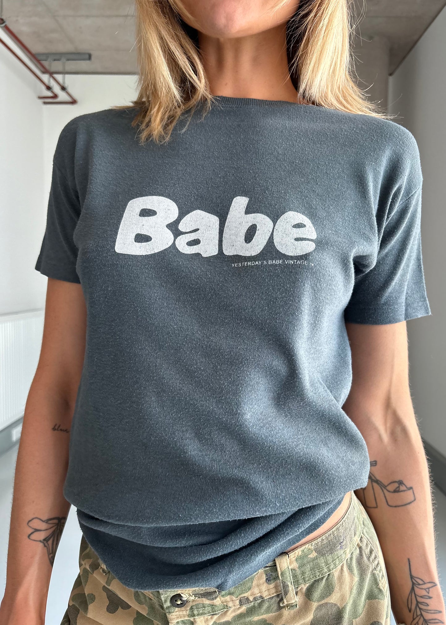 BABE TEE