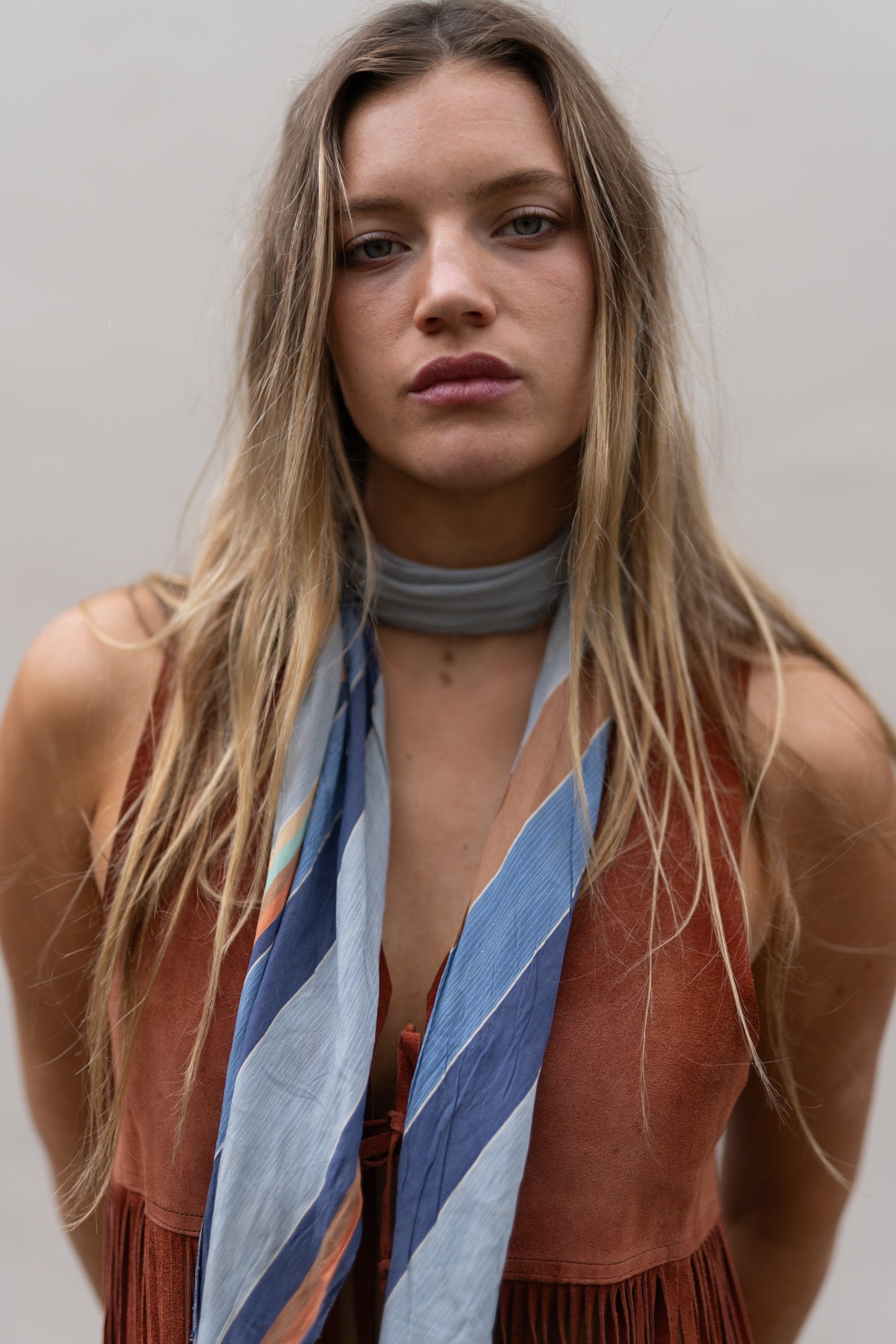 SILK DAGGER SCARF