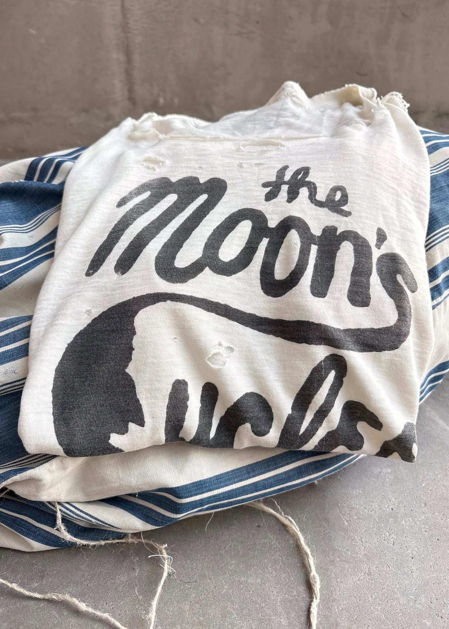 50s Moon tee