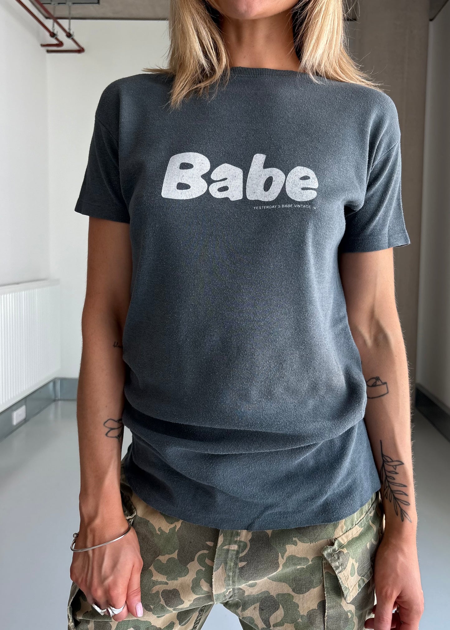 BABE TEE