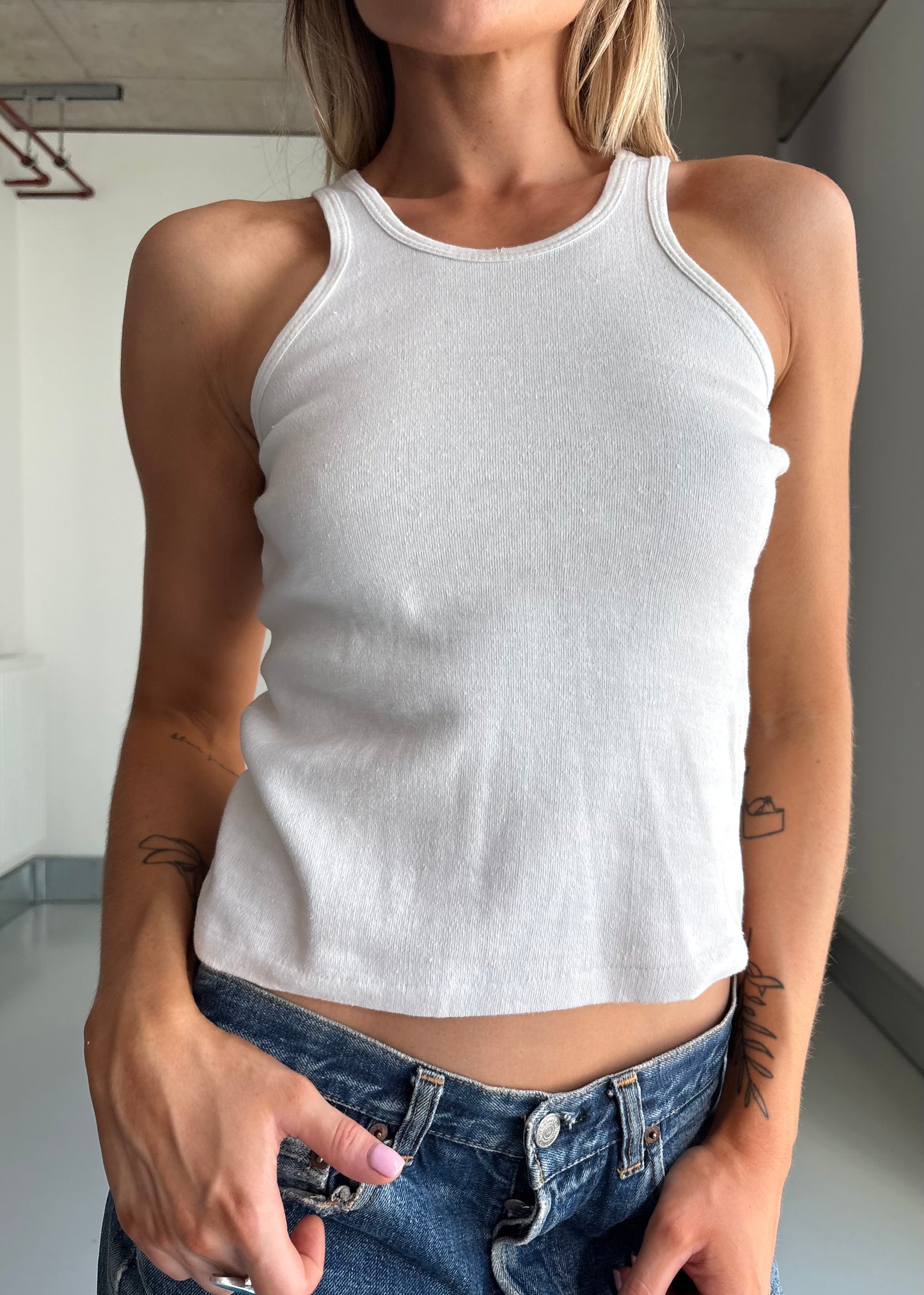1950S WHITE VEST