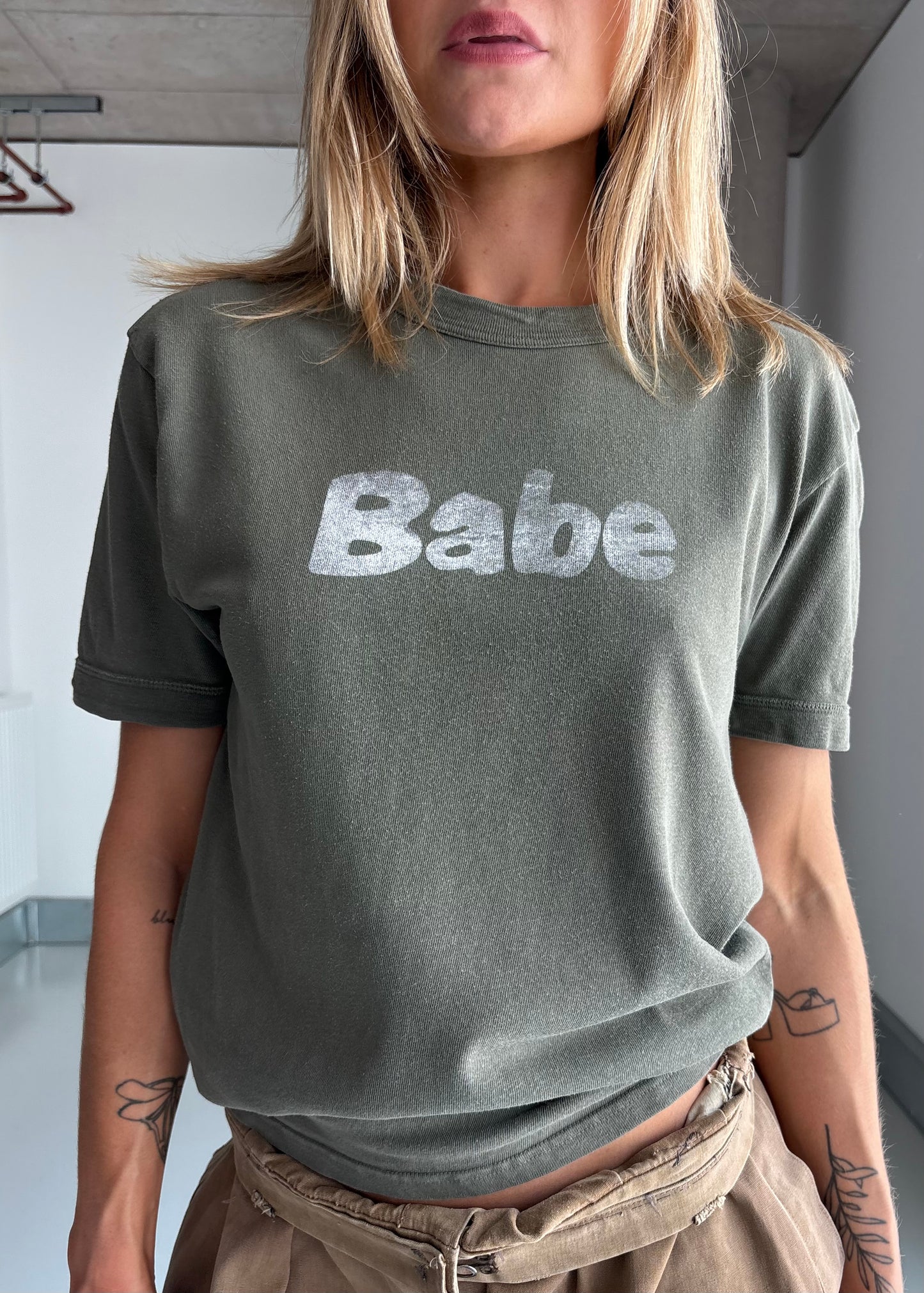 Babe tee