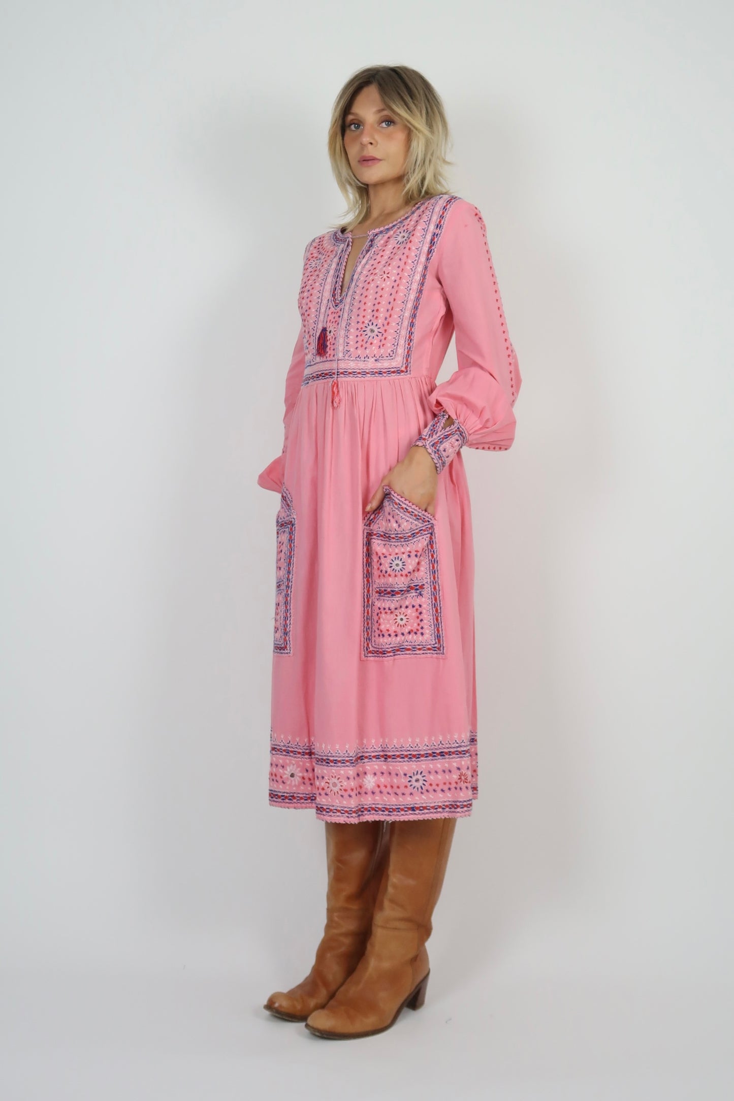 1960s embroidered midi dress