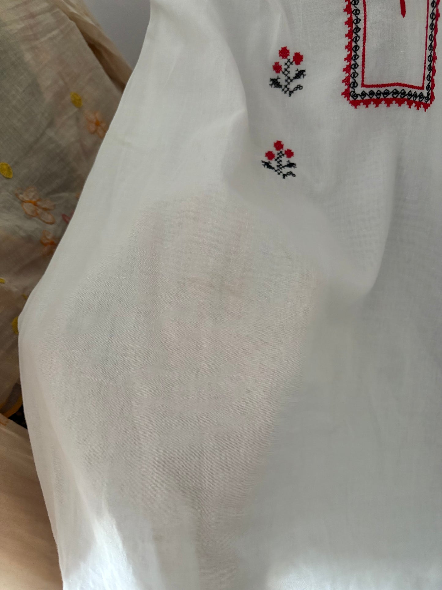 1970s embroidered blouse