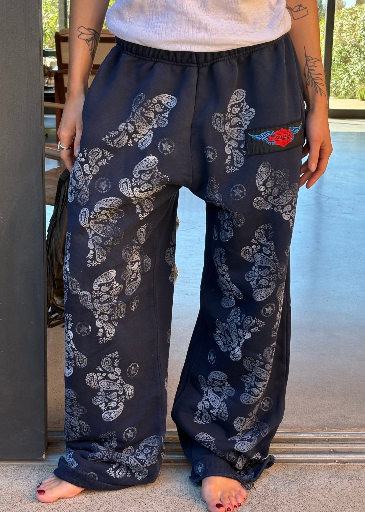 YESTERDAY'S BABE SWEATS LARGE