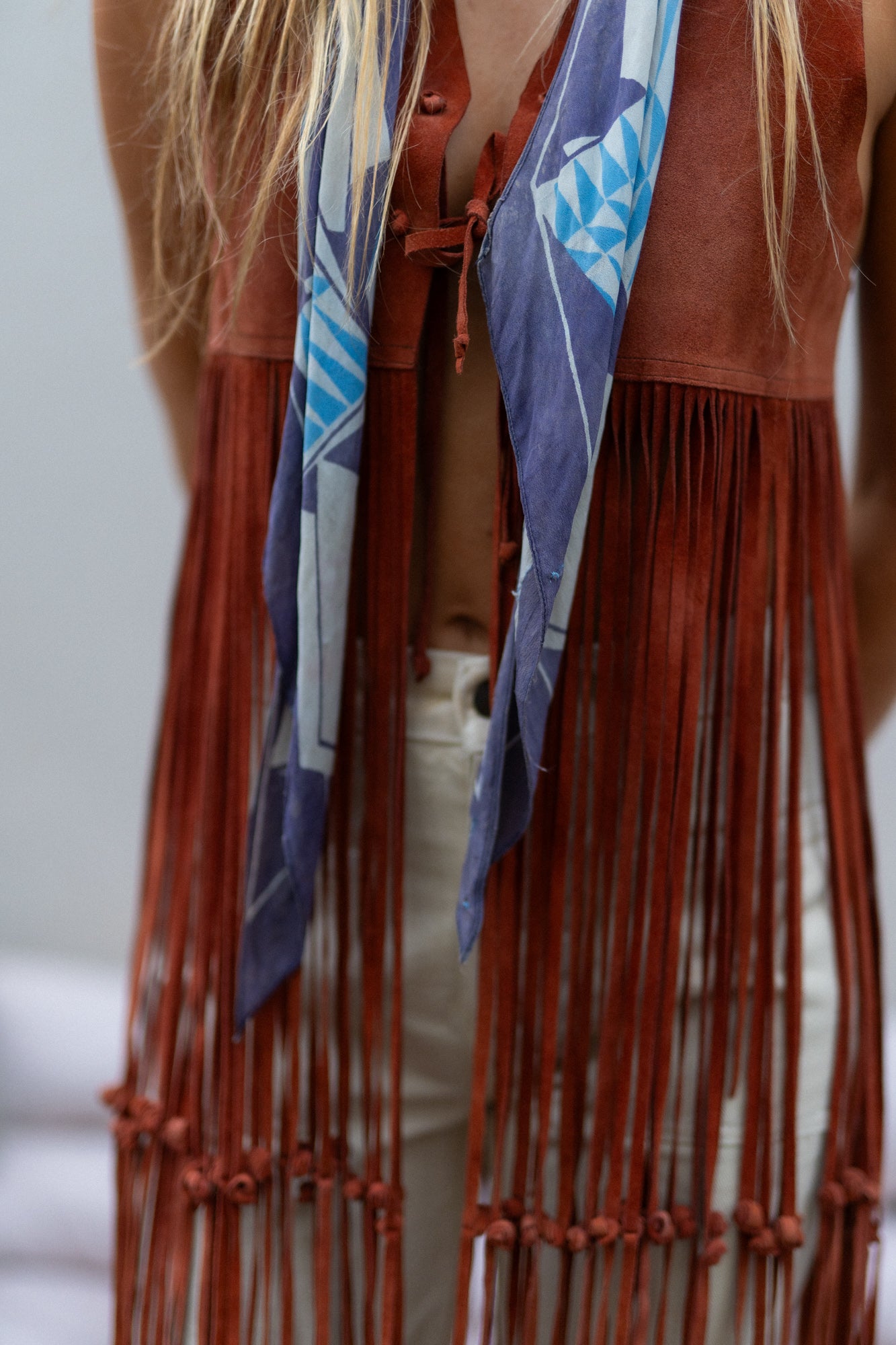 SILK DAGGER SCARF