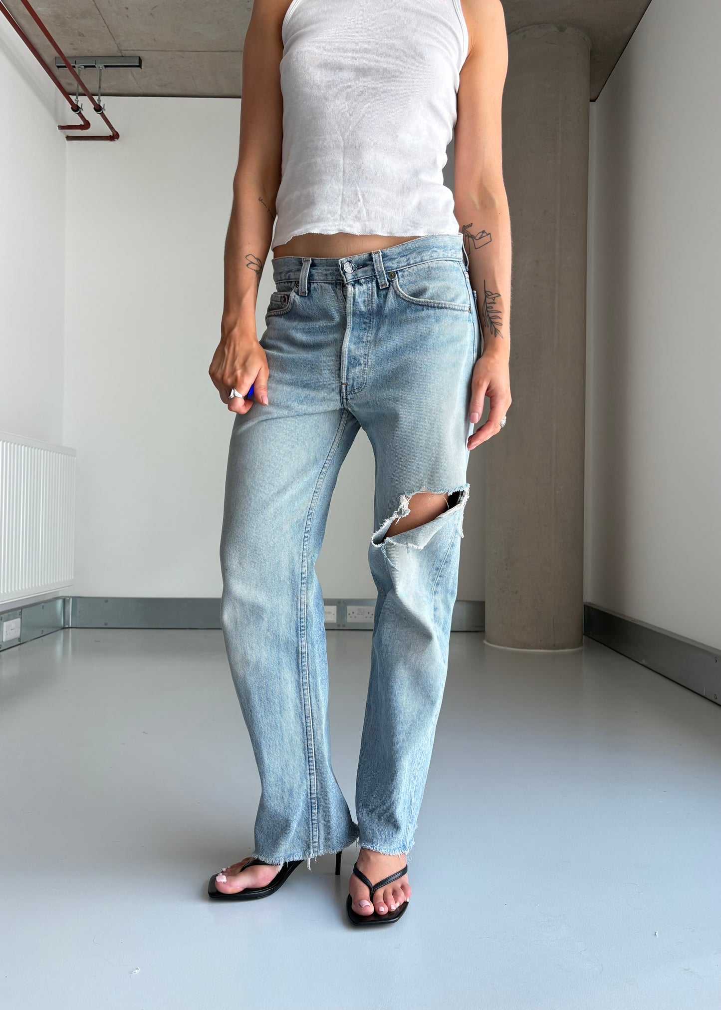 80S RIPPED LEVIS